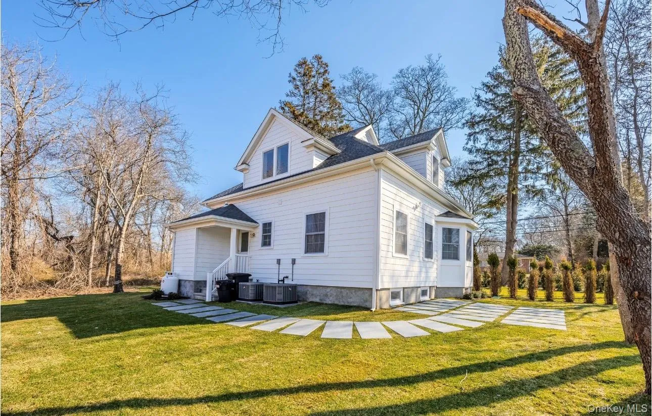 54 Hayground Road, Southampton, NY, 4 Bedrooms Bedrooms, 7 Rooms Rooms,2 BathroomsBathrooms,Residential,For Rent,Hayground,0,971595 54 Hayground Road, Southampton, NY, 4 Bedrooms Bedrooms, 7 Rooms Rooms,2 BathroomsBathrooms,Residential,For Rent,Hayground,0,971595