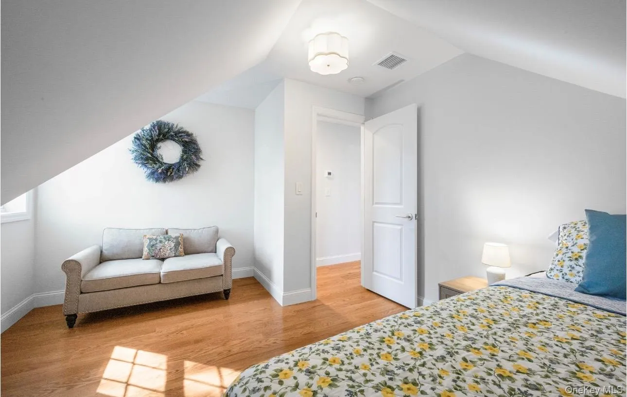 54 Hayground Road, Southampton, NY, 4 Bedrooms Bedrooms, 7 Rooms Rooms,2 BathroomsBathrooms,Residential,For Rent,Hayground,0,971595 54 Hayground Road, Southampton, NY, 4 Bedrooms Bedrooms, 7 Rooms Rooms,2 BathroomsBathrooms,Residential,For Rent,Hayground,0,971595