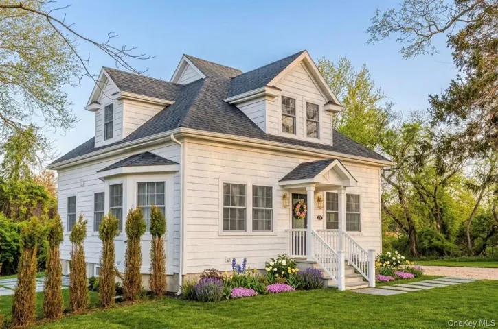 54 Hayground Road, Southampton, New York 11976