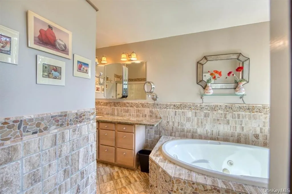 In master bedroom In master bedroom