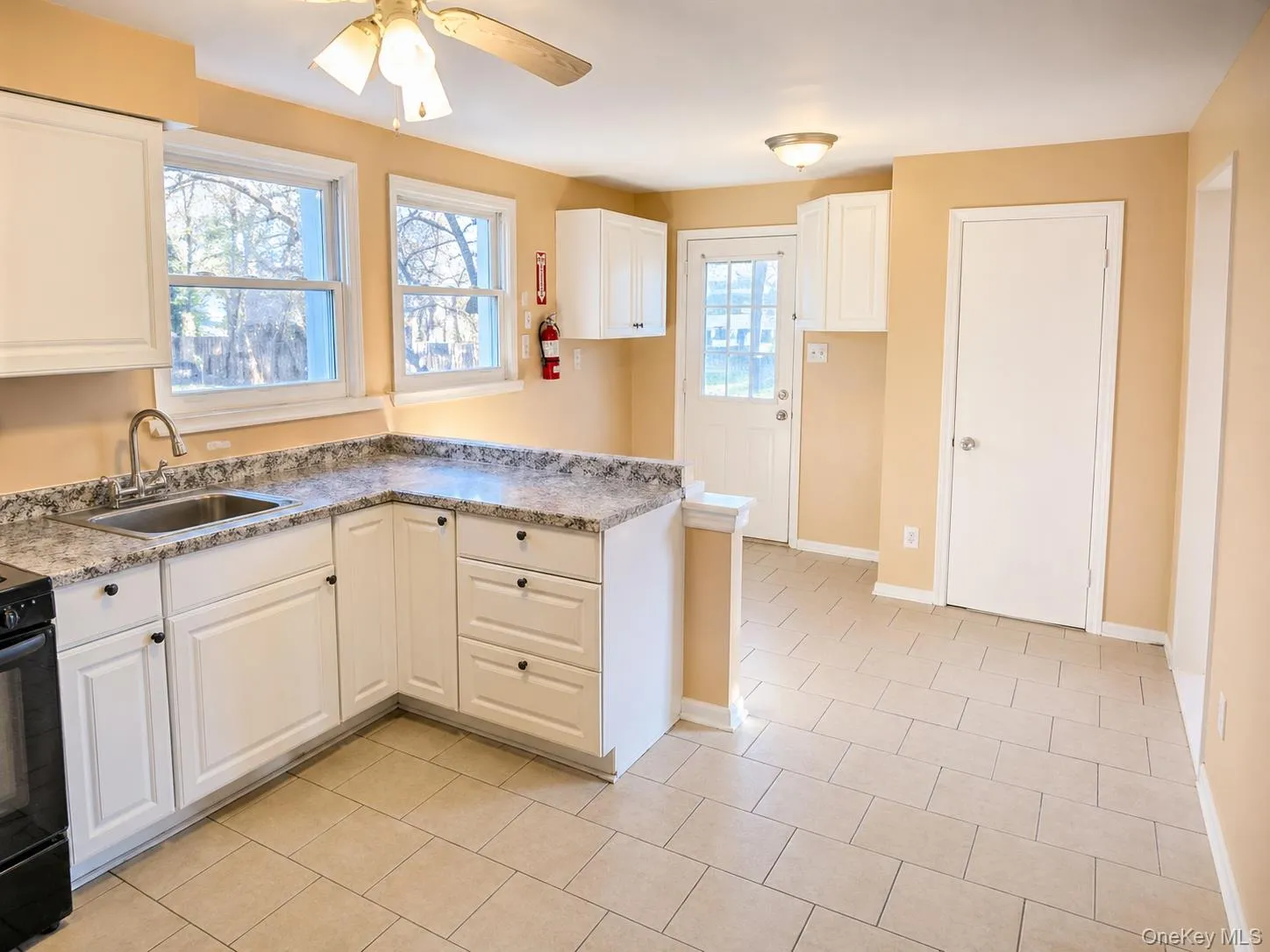 1521 Route 208, Blooming Grove, NY, 3 Bedrooms Bedrooms, 5 Rooms Rooms,1 BathroomBathrooms,Residential Lease,For Rent,Route 208,0,971633 1521 Route 208, Blooming Grove, NY, 3 Bedrooms Bedrooms, 5 Rooms Rooms,1 BathroomBathrooms,Residential Lease,For Rent,Route 208,0,971633
