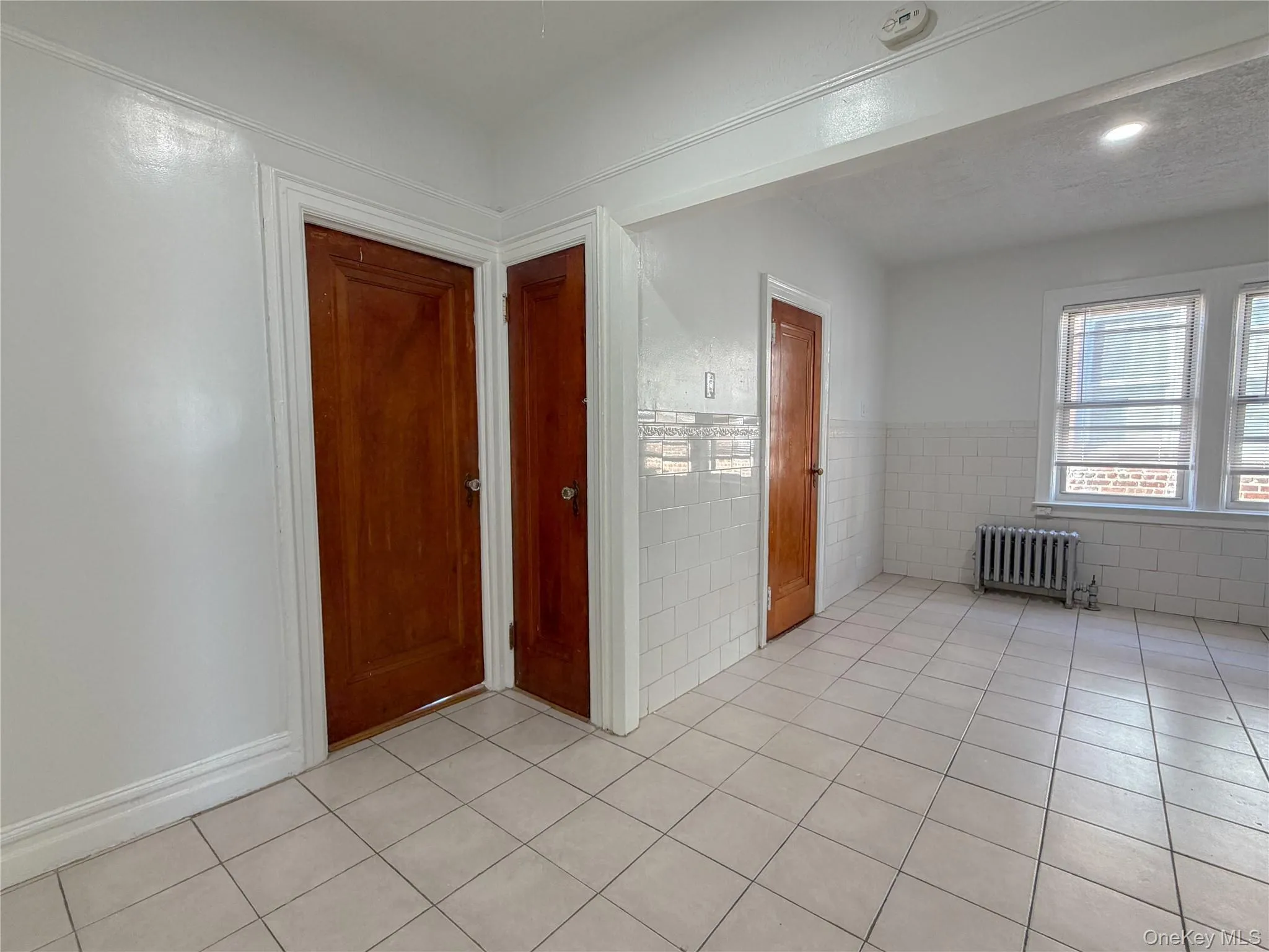 2863 Coddington Avenue, New York, NY, 2 Bedrooms Bedrooms, 4 Rooms Rooms,1 BathroomBathrooms,Residential Lease,For Rent,Coddington,0,971640 2863 Coddington Avenue, New York, NY, 2 Bedrooms Bedrooms, 4 Rooms Rooms,1 BathroomBathrooms,Residential Lease,For Rent,Coddington,0,971640