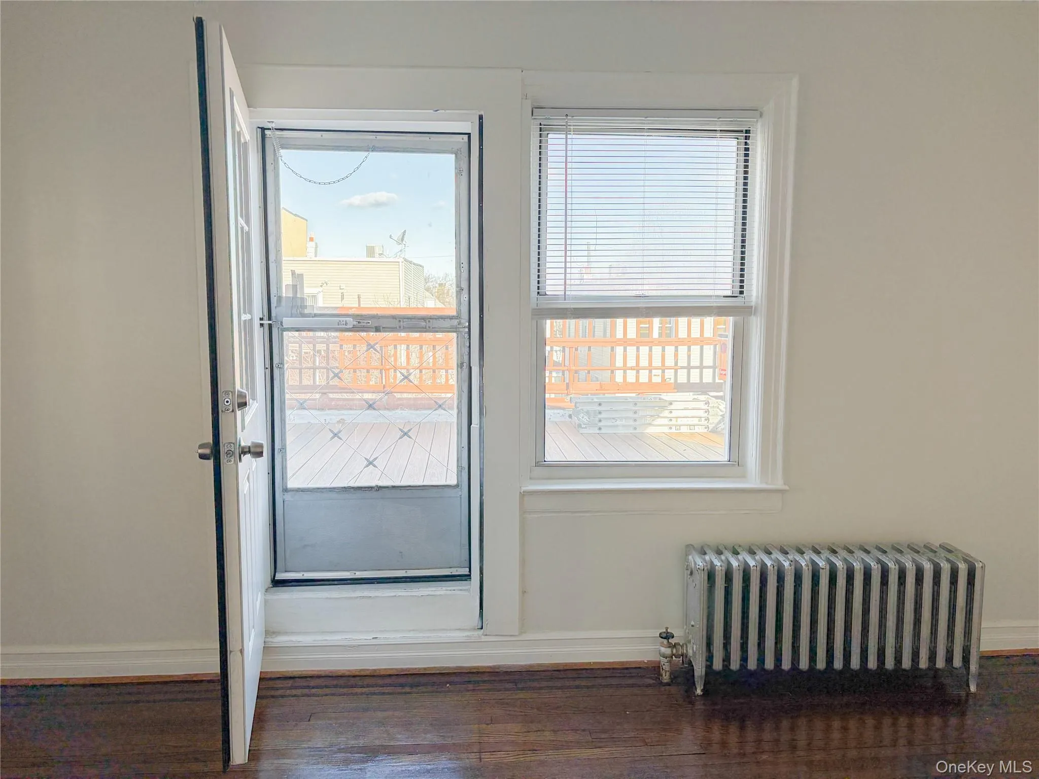 2863 Coddington Avenue, New York, NY, 2 Bedrooms Bedrooms, 4 Rooms Rooms,1 BathroomBathrooms,Residential Lease,For Rent,Coddington,0,971640 2863 Coddington Avenue, New York, NY, 2 Bedrooms Bedrooms, 4 Rooms Rooms,1 BathroomBathrooms,Residential Lease,For Rent,Coddington,0,971640
