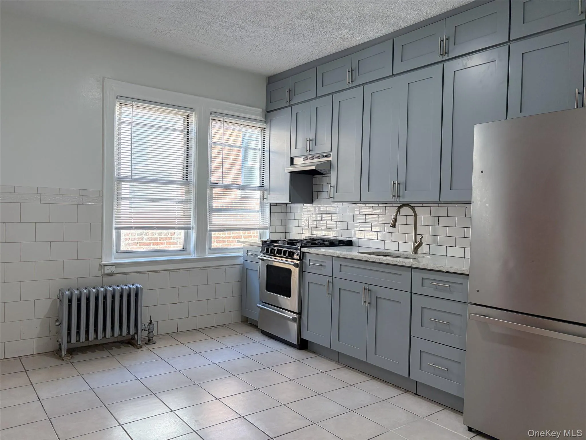 2863 Coddington Avenue, New York, NY, 2 Bedrooms Bedrooms, 4 Rooms Rooms,1 BathroomBathrooms,Residential Lease,For Rent,Coddington,0,971640 2863 Coddington Avenue, New York, NY, 2 Bedrooms Bedrooms, 4 Rooms Rooms,1 BathroomBathrooms,Residential Lease,For Rent,Coddington,0,971640