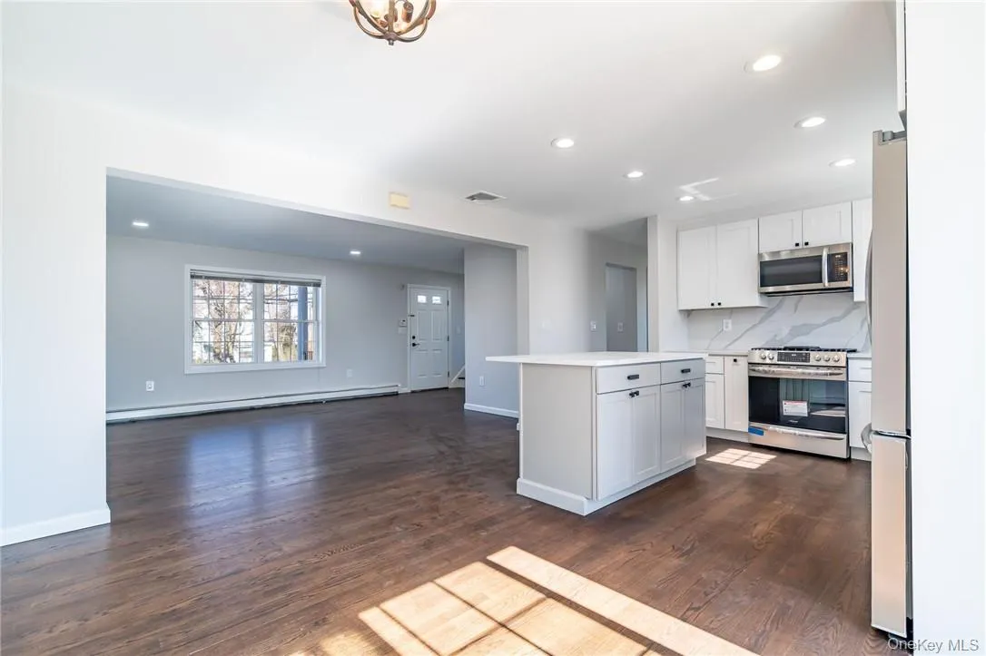 35 Harrison Avenue, Harrison, NY, 3 Bedrooms Bedrooms, 10 Rooms Rooms,2 BathroomsBathrooms,Residential Lease,For Rent,Harrison,0,971643 35 Harrison Avenue, Harrison, NY, 3 Bedrooms Bedrooms, 10 Rooms Rooms,2 BathroomsBathrooms,Residential Lease,For Rent,Harrison,0,971643