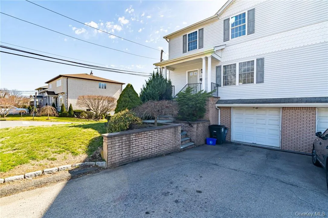 35 Harrison Avenue, Harrison, NY, 3 Bedrooms Bedrooms, 10 Rooms Rooms,2 BathroomsBathrooms,Residential Lease,For Rent,Harrison,0,971643 35 Harrison Avenue, Harrison, NY, 3 Bedrooms Bedrooms, 10 Rooms Rooms,2 BathroomsBathrooms,Residential Lease,For Rent,Harrison,0,971643