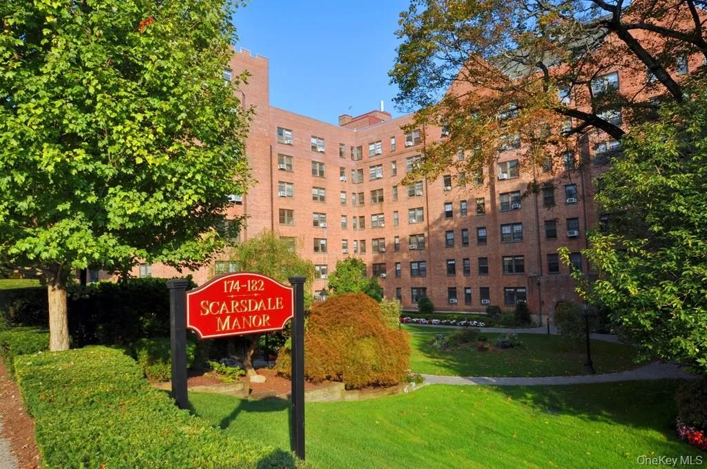 Scarsdale Manor has two manicured courtyard and all of your utilities (electric, gas, heat and hot water) are included Scarsdale Manor has two manicured courtyard and all of your utilities (electric, gas, heat and hot water) are included