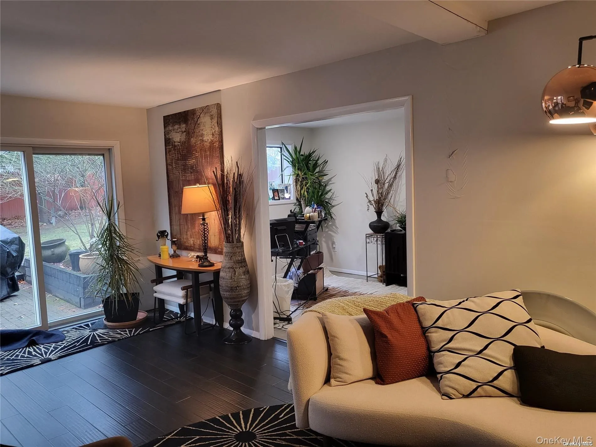 73 Spinney Road, Southampton, NY, 3 Bedrooms Bedrooms, 7 Rooms Rooms,2 BathroomsBathrooms,Residential Lease,For Rent,Spinney,0,971665 73 Spinney Road, Southampton, NY, 3 Bedrooms Bedrooms, 7 Rooms Rooms,2 BathroomsBathrooms,Residential Lease,For Rent,Spinney,0,971665