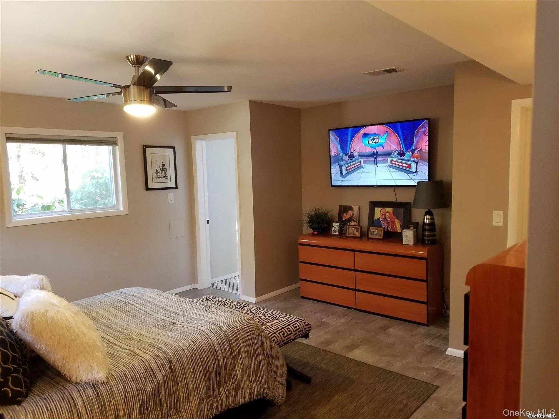 73 Spinney Road, Southampton, NY, 3 Bedrooms Bedrooms, 7 Rooms Rooms,2 BathroomsBathrooms,Residential Lease,For Rent,Spinney,0,971665 73 Spinney Road, Southampton, NY, 3 Bedrooms Bedrooms, 7 Rooms Rooms,2 BathroomsBathrooms,Residential Lease,For Rent,Spinney,0,971665