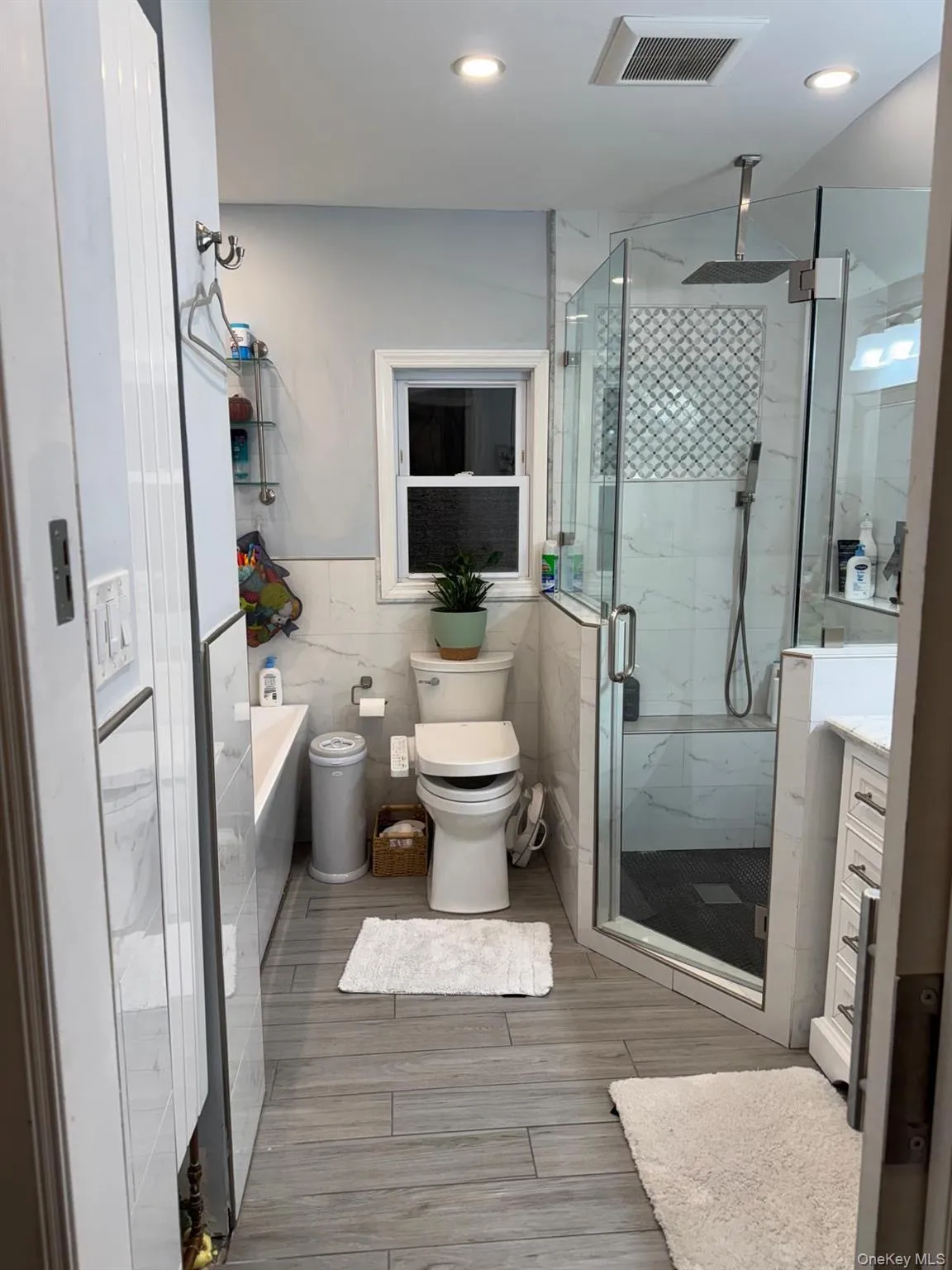 48 Jefferson Rd, Oyster Bay, NY, 3 Bedrooms Bedrooms, 7 Rooms Rooms,1 BathroomBathrooms,Residential Lease,For Rent,Jefferson Rd,0,971666 48 Jefferson Rd, Oyster Bay, NY, 3 Bedrooms Bedrooms, 7 Rooms Rooms,1 BathroomBathrooms,Residential Lease,For Rent,Jefferson Rd,0,971666