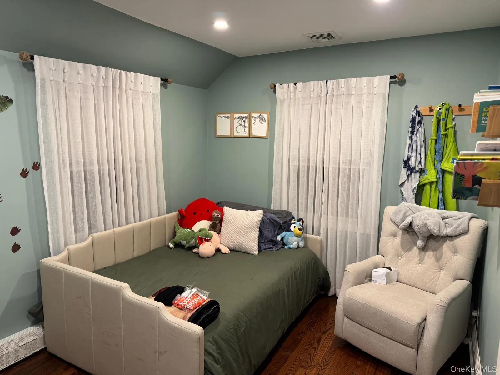 48 Jefferson Rd, Oyster Bay, NY, 3 Bedrooms Bedrooms, 7 Rooms Rooms,1 BathroomBathrooms,Residential Lease,For Rent,Jefferson Rd,0,971666 48 Jefferson Rd, Oyster Bay, NY, 3 Bedrooms Bedrooms, 7 Rooms Rooms,1 BathroomBathrooms,Residential Lease,For Rent,Jefferson Rd,0,971666