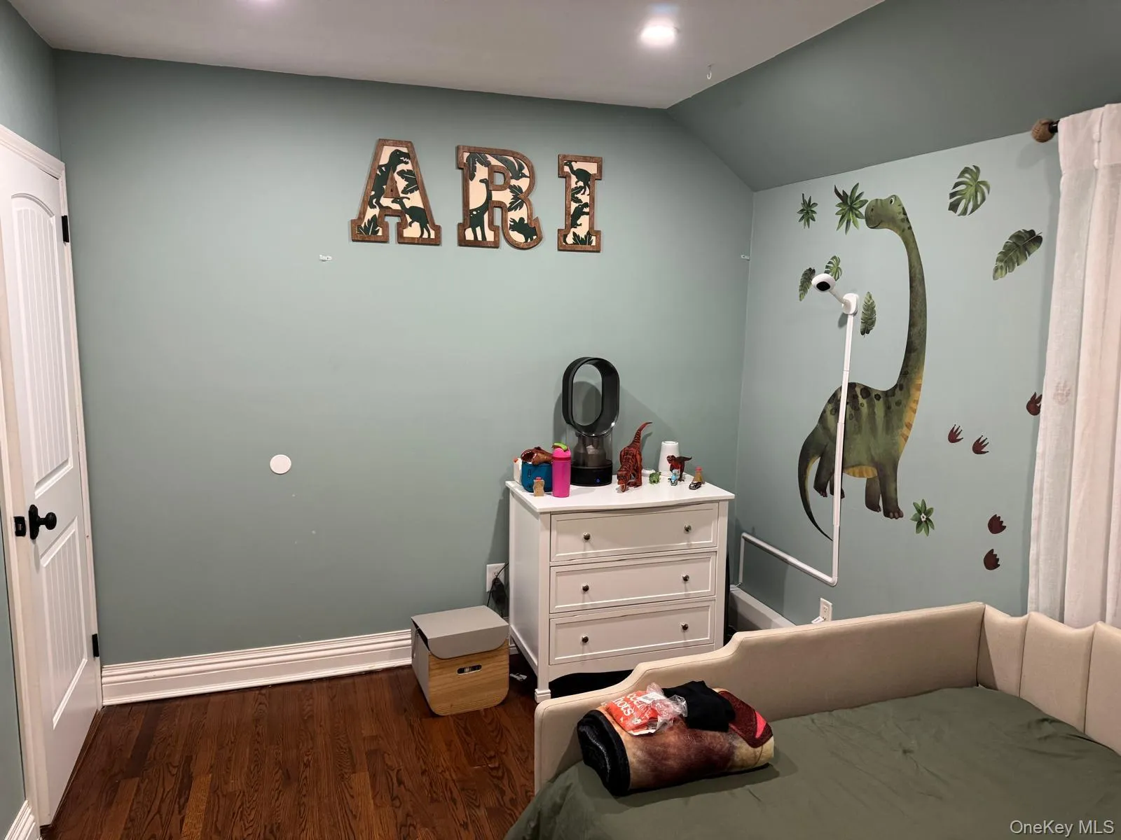 48 Jefferson Rd, Oyster Bay, NY, 3 Bedrooms Bedrooms, 7 Rooms Rooms,1 BathroomBathrooms,Residential Lease,For Rent,Jefferson Rd,0,971666 48 Jefferson Rd, Oyster Bay, NY, 3 Bedrooms Bedrooms, 7 Rooms Rooms,1 BathroomBathrooms,Residential Lease,For Rent,Jefferson Rd,0,971666