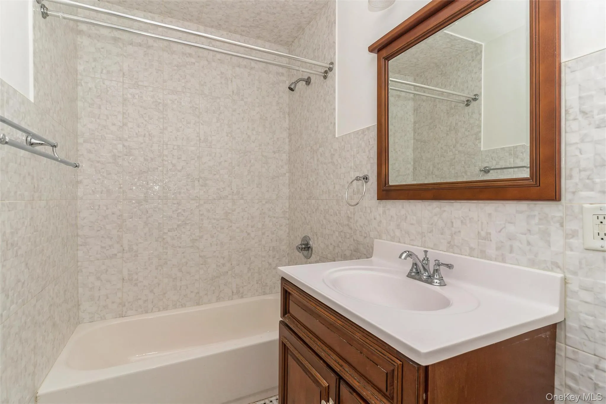 18 Paerdegat 13th Street, New York, NY, 3 Bedrooms Bedrooms, 6 Rooms Rooms,1 BathroomBathrooms,Residential Lease,For Rent,Paerdegat 13th,0,971675 18 Paerdegat 13th Street, New York, NY, 3 Bedrooms Bedrooms, 6 Rooms Rooms,1 BathroomBathrooms,Residential Lease,For Rent,Paerdegat 13th,0,971675