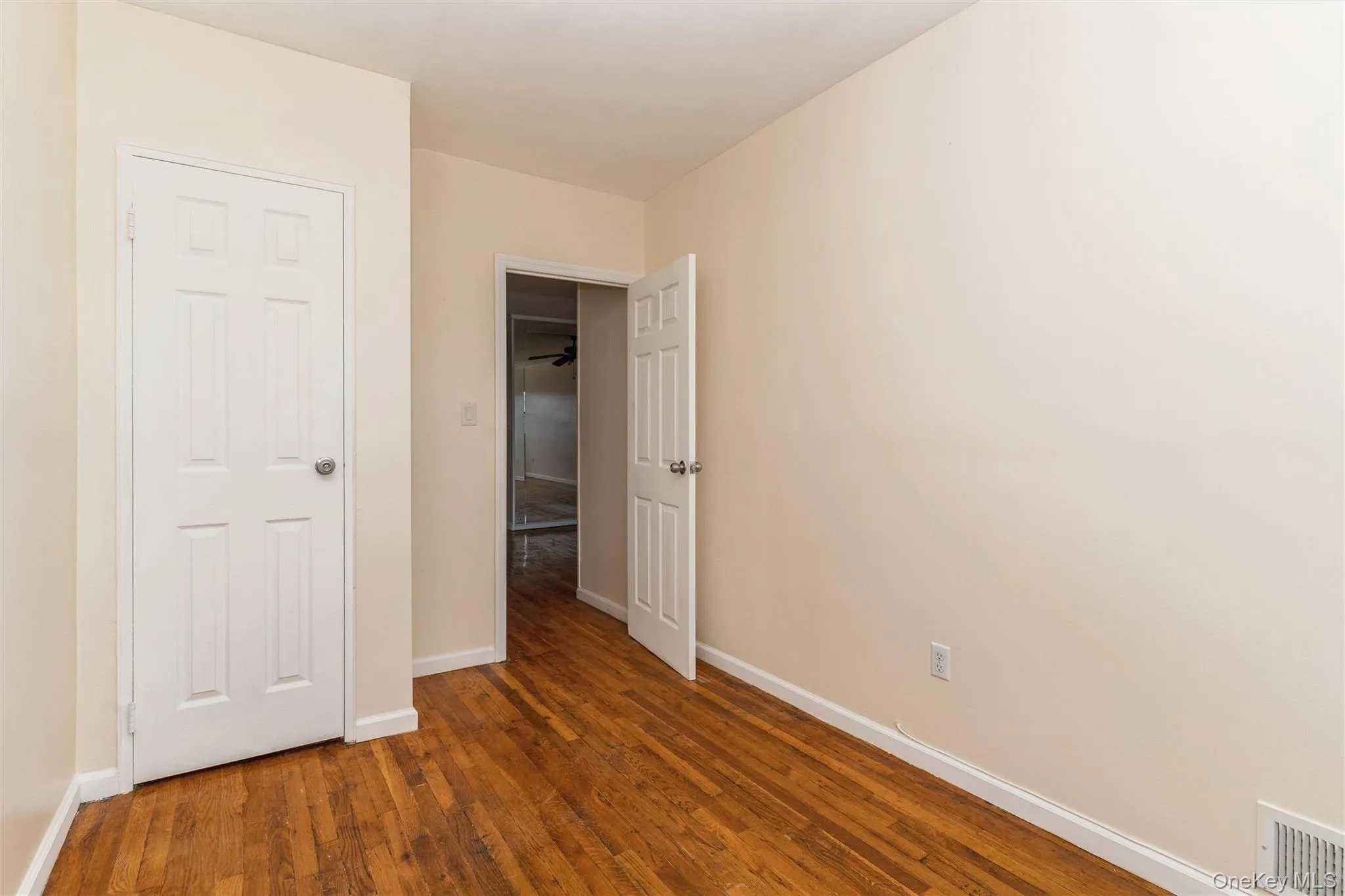 18 Paerdegat 13th Street, New York, NY, 3 Bedrooms Bedrooms, 6 Rooms Rooms,1 BathroomBathrooms,Residential Lease,For Rent,Paerdegat 13th,0,971675 18 Paerdegat 13th Street, New York, NY, 3 Bedrooms Bedrooms, 6 Rooms Rooms,1 BathroomBathrooms,Residential Lease,For Rent,Paerdegat 13th,0,971675