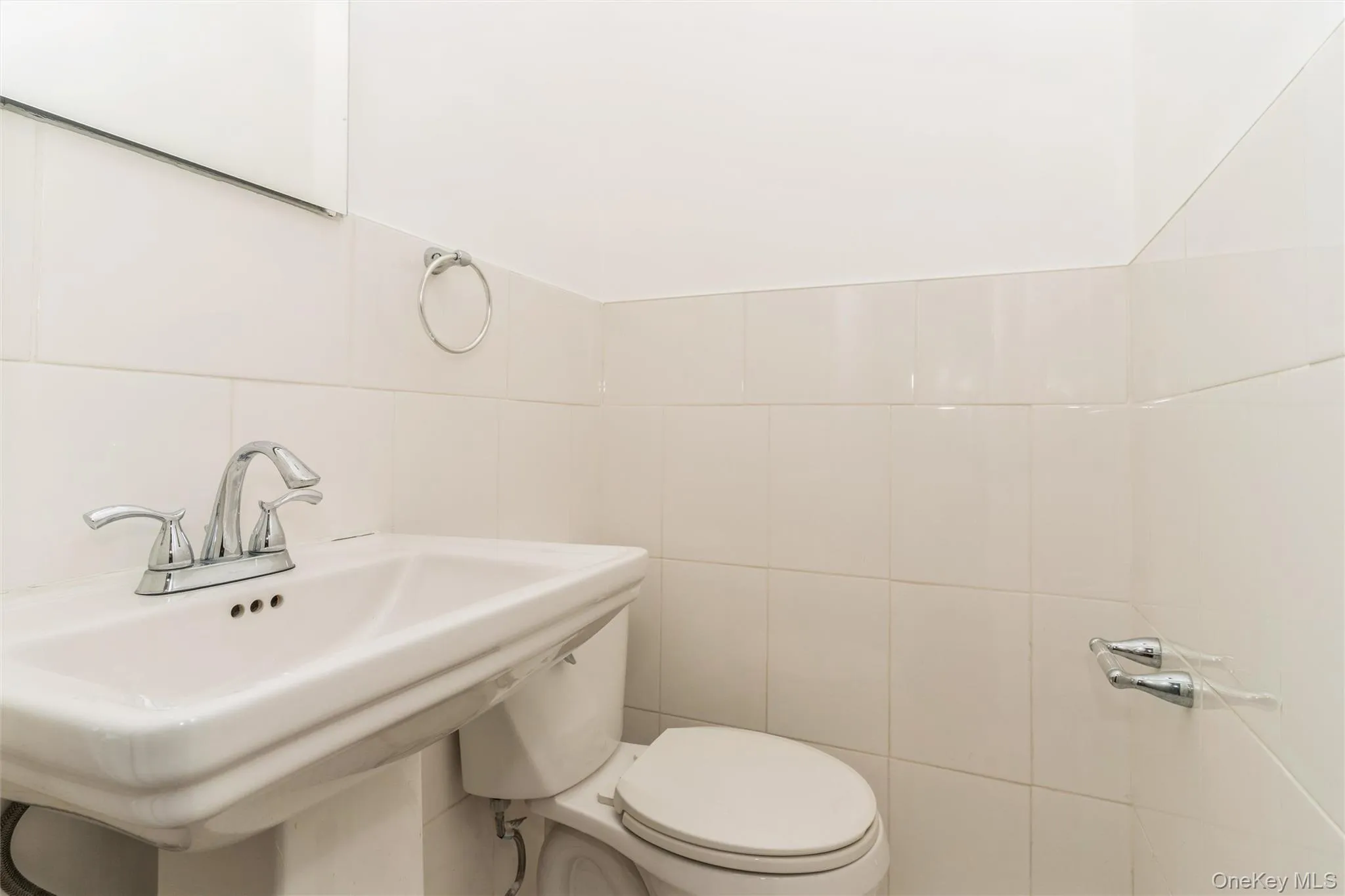 18 Paerdegat 13th Street, New York, NY, 3 Bedrooms Bedrooms, 6 Rooms Rooms,1 BathroomBathrooms,Residential Lease,For Rent,Paerdegat 13th,0,971675 18 Paerdegat 13th Street, New York, NY, 3 Bedrooms Bedrooms, 6 Rooms Rooms,1 BathroomBathrooms,Residential Lease,For Rent,Paerdegat 13th,0,971675