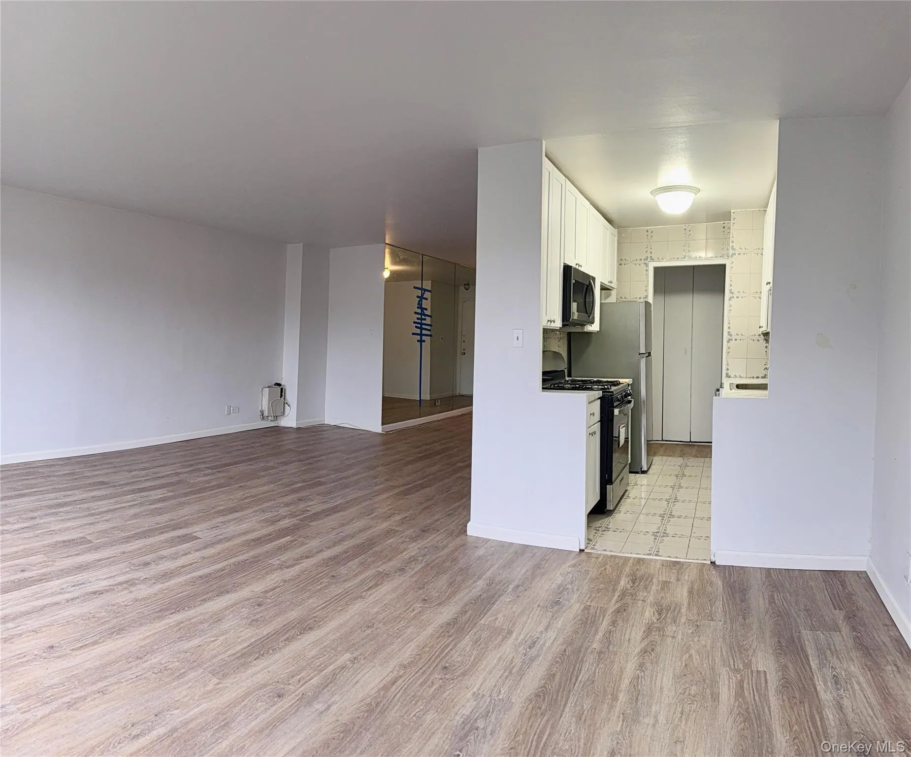 61-20 Grand Central Parkway, New York, NY, 2 Bedrooms Bedrooms, 5 Rooms Rooms,2 BathroomsBathrooms,Residential Lease,For Rent,Grand Central,0,971678 61-20 Grand Central Parkway, New York, NY, 2 Bedrooms Bedrooms, 5 Rooms Rooms,2 BathroomsBathrooms,Residential Lease,For Rent,Grand Central,0,971678