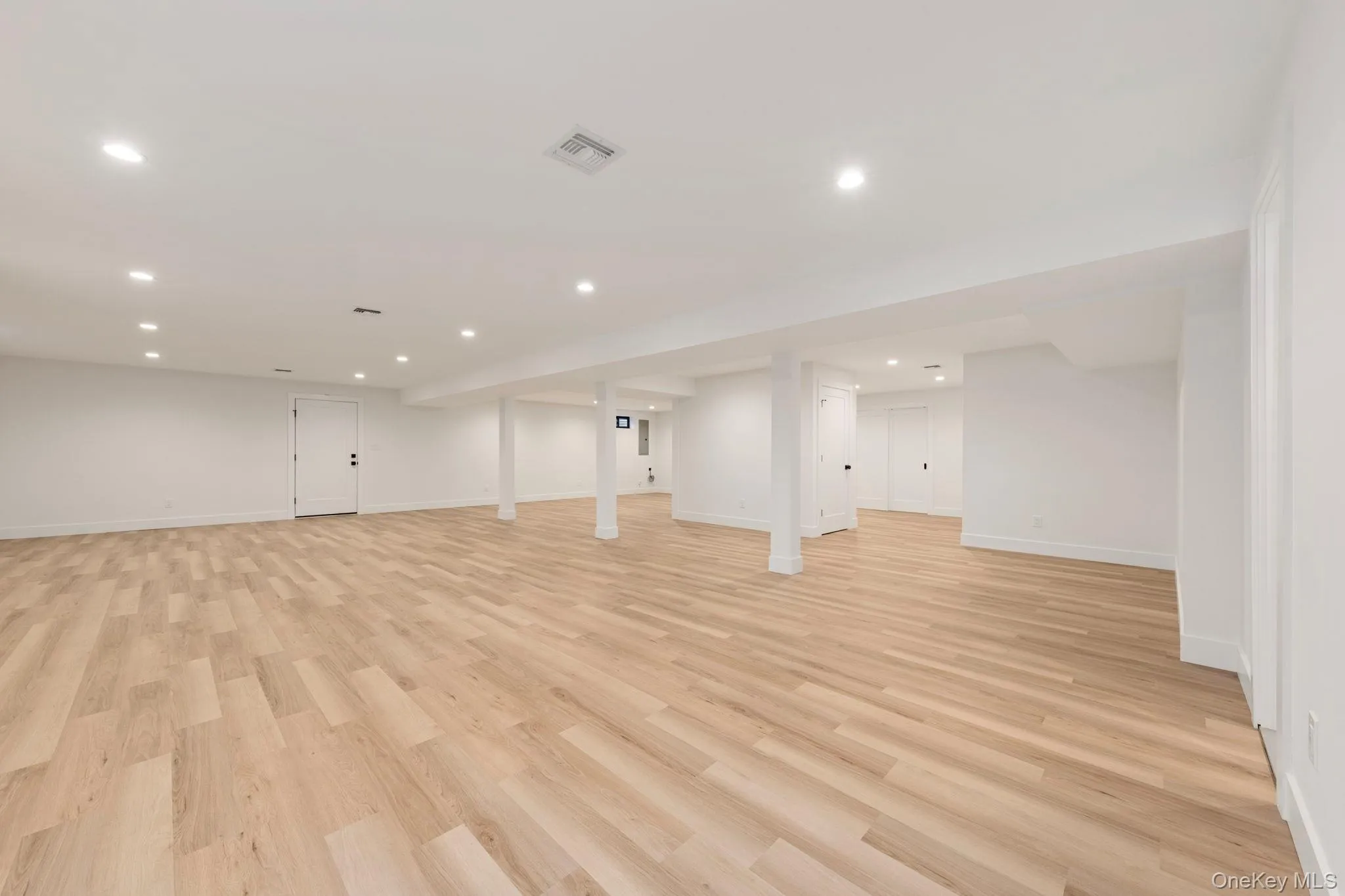 555 Marian Court, Hempstead, NY, 5 Bedrooms Bedrooms, 18 Rooms Rooms,5 BathroomsBathrooms,Residential,For Rent,Marian,0,971681 555 Marian Court, Hempstead, NY, 5 Bedrooms Bedrooms, 18 Rooms Rooms,5 BathroomsBathrooms,Residential,For Rent,Marian,0,971681