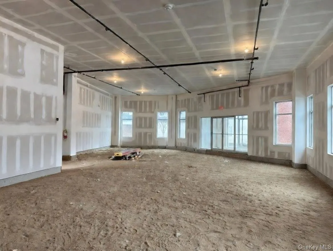 227 4th Avenue, Islip, NY, ,Commercial Lease,For Rent,4th,0,971686 227 4th Avenue, Islip, NY, ,Commercial Lease,For Rent,4th,0,971686