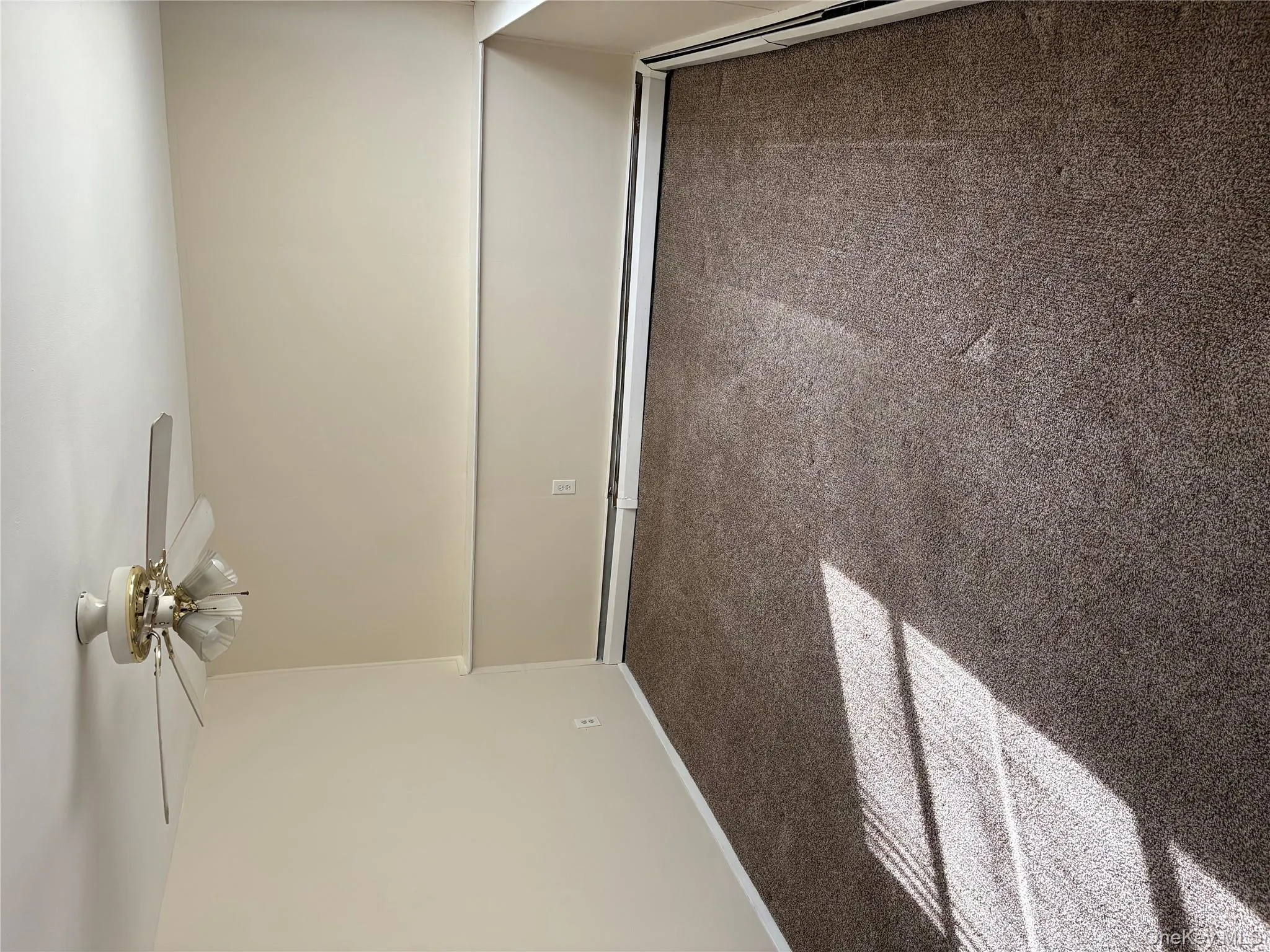 892 Pine Avenue, Islip, NY, 1 Bedroom Bedrooms, 3 Rooms Rooms,1 BathroomBathrooms,Residential Lease,For Rent,Pine,0,971704 892 Pine Avenue, Islip, NY, 1 Bedroom Bedrooms, 3 Rooms Rooms,1 BathroomBathrooms,Residential Lease,For Rent,Pine,0,971704