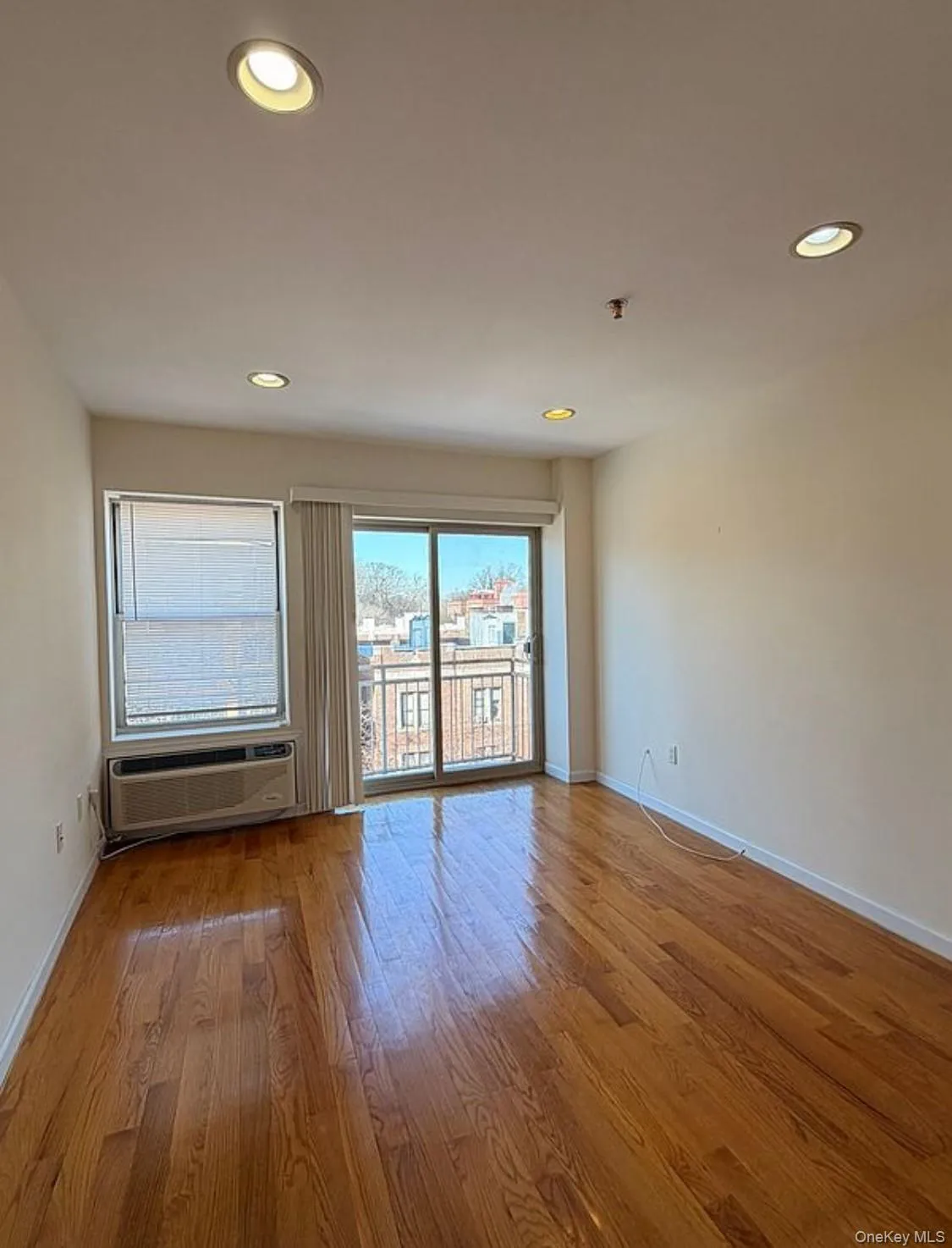 8265 116th Street, New York, NY, 2 Bedrooms Bedrooms, 5 Rooms Rooms,2 BathroomsBathrooms,Residential Lease,For Rent,116th,0,971723 8265 116th Street, New York, NY, 2 Bedrooms Bedrooms, 5 Rooms Rooms,2 BathroomsBathrooms,Residential Lease,For Rent,116th,0,971723