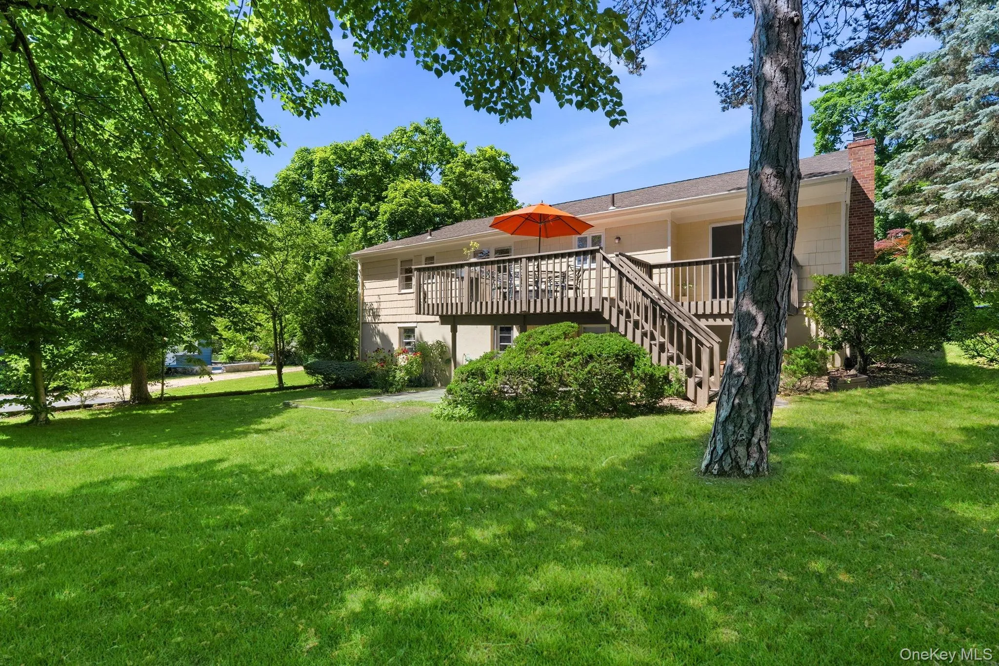 A peaceful outdoor setting with room to play, garden, or unwind. A peaceful outdoor setting with room to play, garden, or unwind.