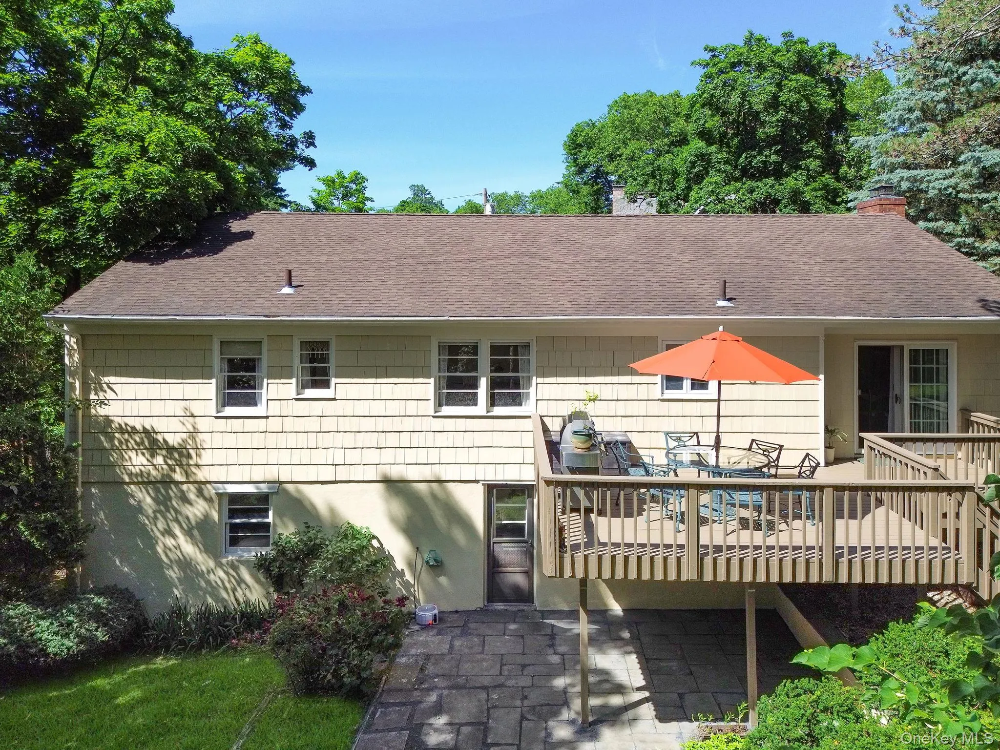 3 Dupont Avenue, White Plains, NY, 3 Bedrooms Bedrooms, 7 Rooms Rooms,2 BathroomsBathrooms,Residential,For Rent,Dupont,0,971728 3 Dupont Avenue, White Plains, NY, 3 Bedrooms Bedrooms, 7 Rooms Rooms,2 BathroomsBathrooms,Residential,For Rent,Dupont,0,971728