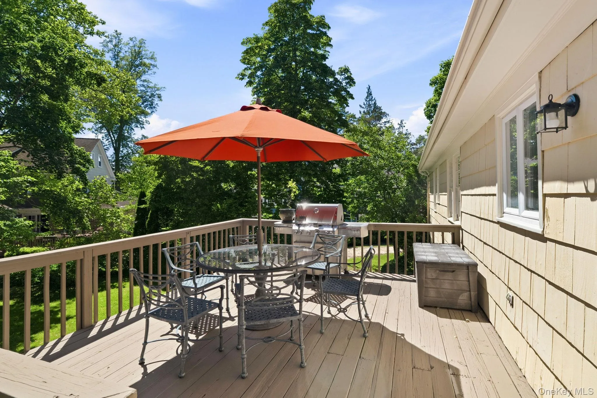 Elevated outdoor living for dining, relaxing, and entertaining. Elevated outdoor living for dining, relaxing, and entertaining.