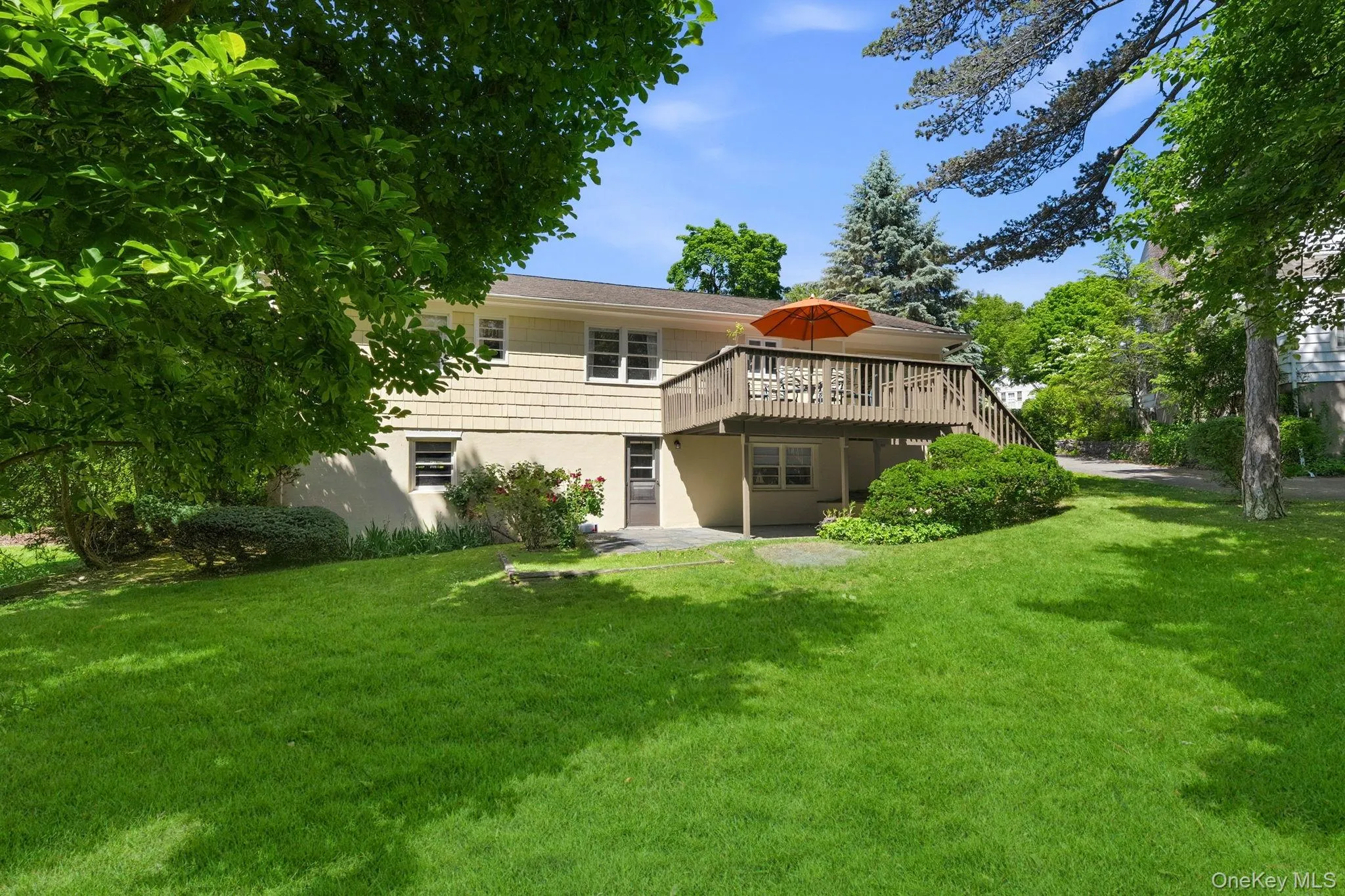 3 Dupont Avenue, White Plains, NY, 3 Bedrooms Bedrooms, 7 Rooms Rooms,2 BathroomsBathrooms,Residential,For Rent,Dupont,0,971728 3 Dupont Avenue, White Plains, NY, 3 Bedrooms Bedrooms, 7 Rooms Rooms,2 BathroomsBathrooms,Residential,For Rent,Dupont,0,971728