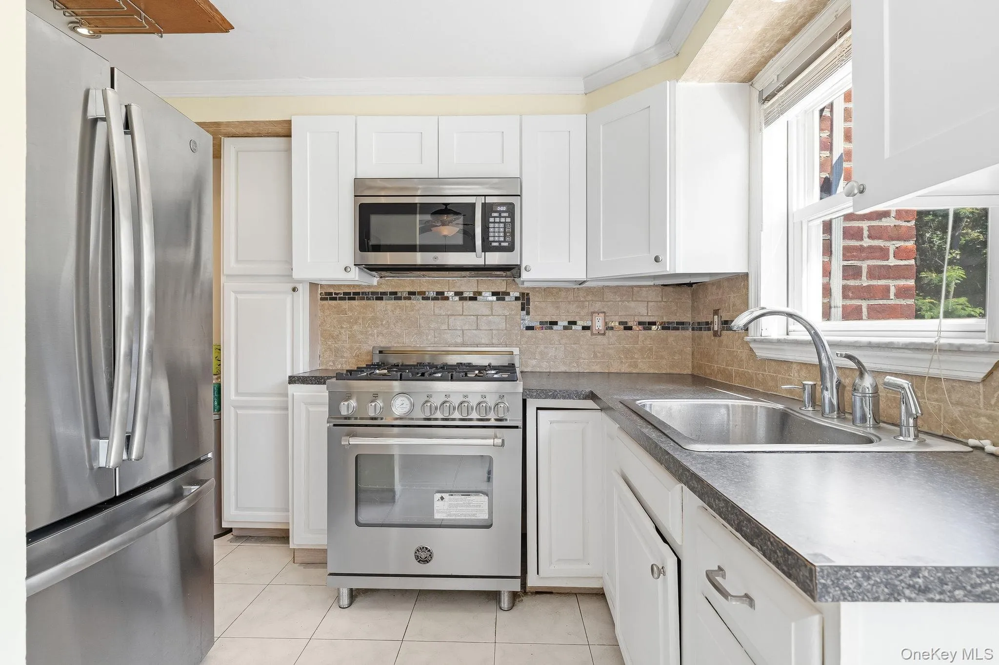 Timeless White Shaker Style Timeless White Shaker Style