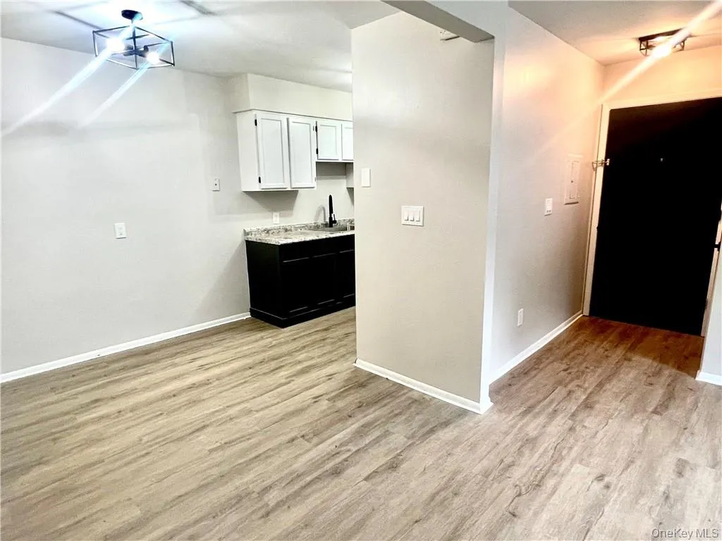 13-19 Cole Street, Port Jervis, NY, 1 Bedroom Bedrooms, 4 Rooms Rooms,1 BathroomBathrooms,Residential Lease,For Rent,Cole,0,971748 13-19 Cole Street, Port Jervis, NY, 1 Bedroom Bedrooms, 4 Rooms Rooms,1 BathroomBathrooms,Residential Lease,For Rent,Cole,0,971748