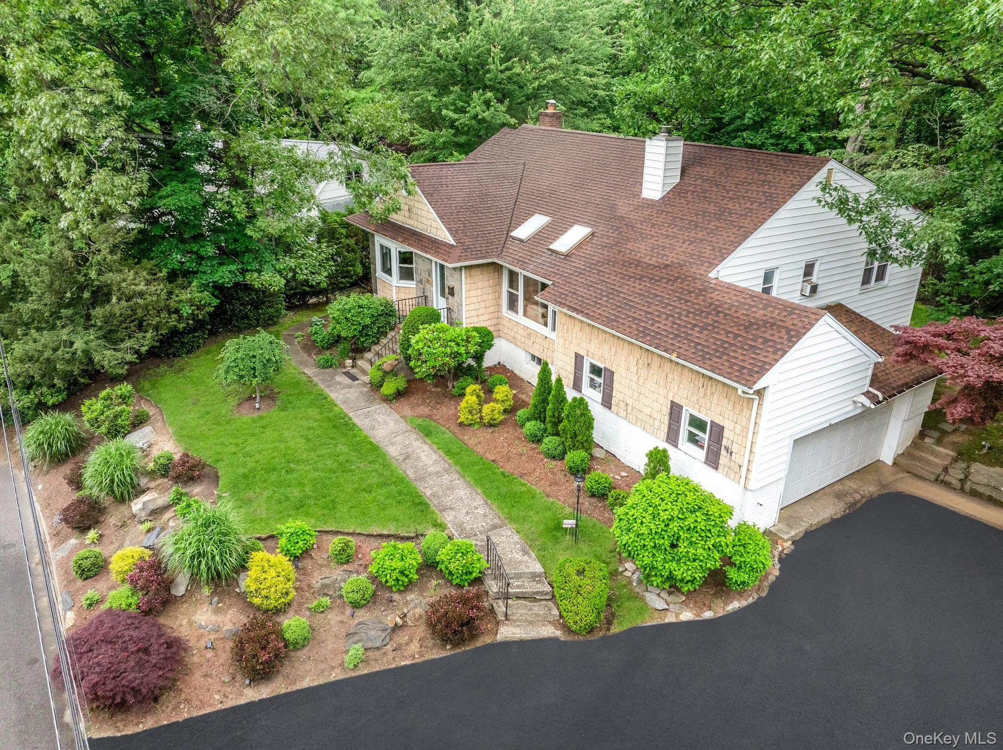 45 Rugby Road, New Rochelle, NY, 4 Bedrooms Bedrooms, 8 Rooms Rooms,2 BathroomsBathrooms,Residential,For Rent,Rugby,0,971762 45 Rugby Road, New Rochelle, NY, 4 Bedrooms Bedrooms, 8 Rooms Rooms,2 BathroomsBathrooms,Residential,For Rent,Rugby,0,971762
