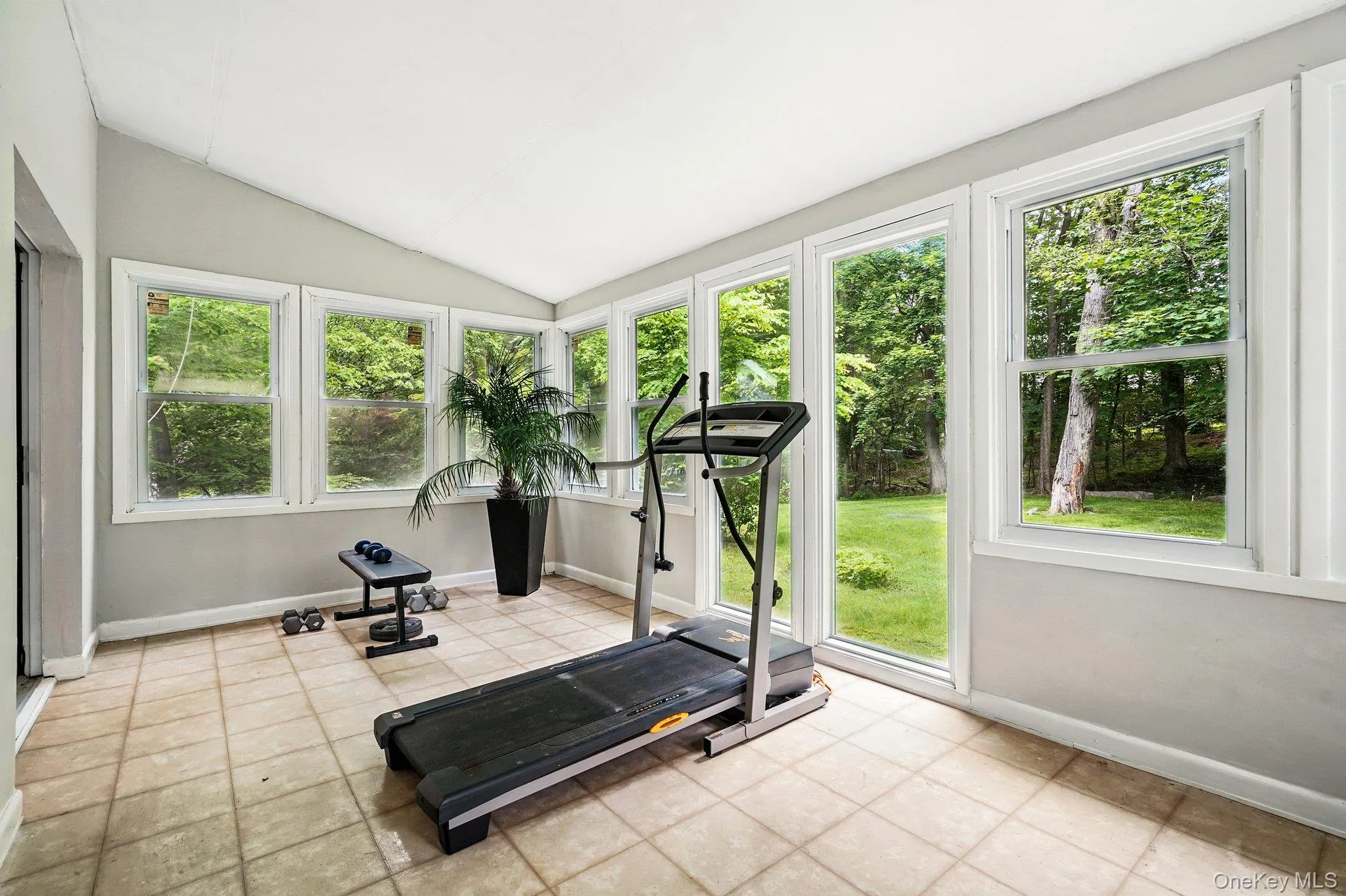 45 Rugby Road, New Rochelle, NY, 4 Bedrooms Bedrooms, 8 Rooms Rooms,2 BathroomsBathrooms,Residential,For Rent,Rugby,0,971762 45 Rugby Road, New Rochelle, NY, 4 Bedrooms Bedrooms, 8 Rooms Rooms,2 BathroomsBathrooms,Residential,For Rent,Rugby,0,971762