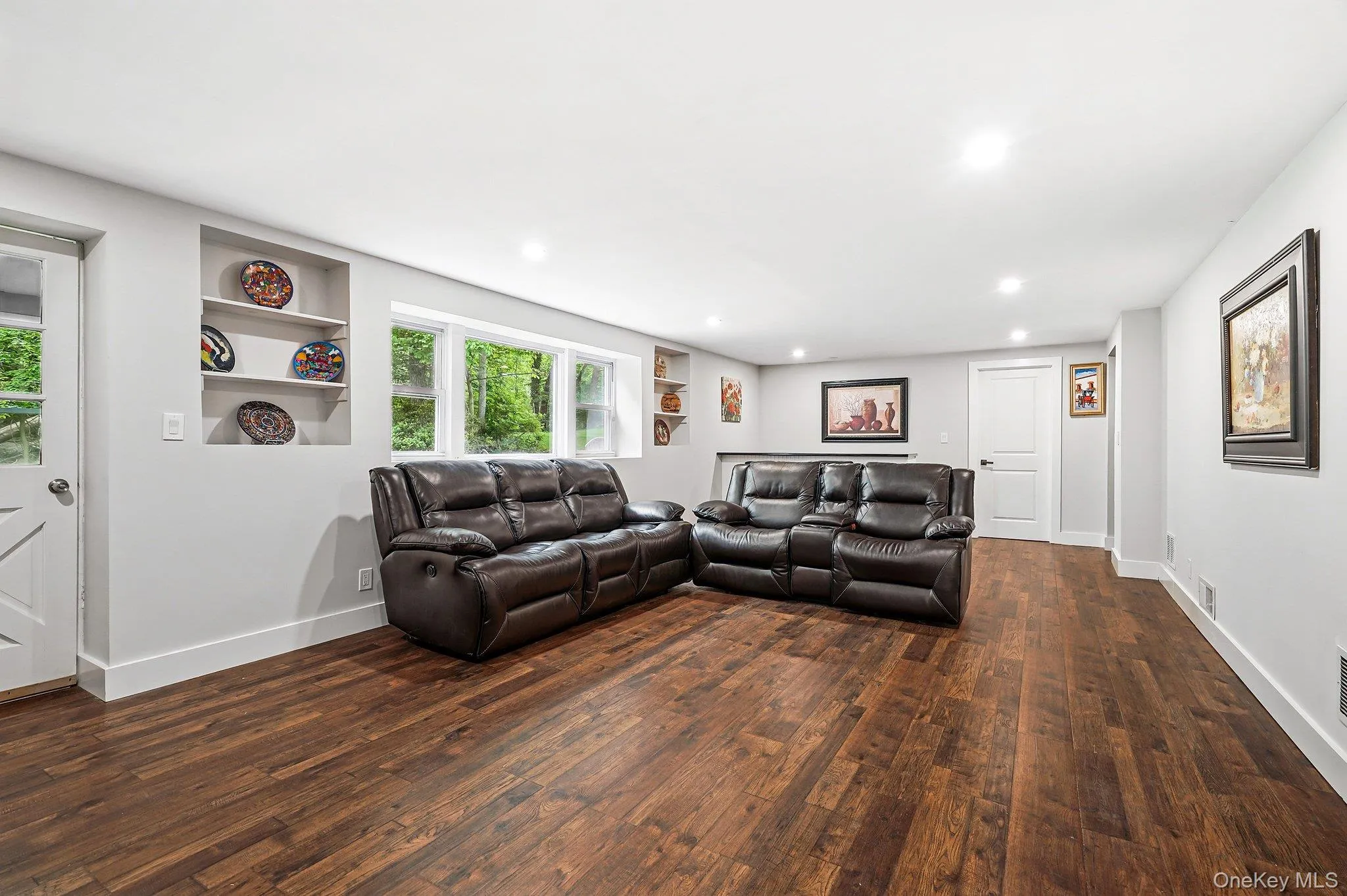 45 Rugby Road, New Rochelle, NY, 4 Bedrooms Bedrooms, 8 Rooms Rooms,2 BathroomsBathrooms,Residential,For Rent,Rugby,0,971762 45 Rugby Road, New Rochelle, NY, 4 Bedrooms Bedrooms, 8 Rooms Rooms,2 BathroomsBathrooms,Residential,For Rent,Rugby,0,971762