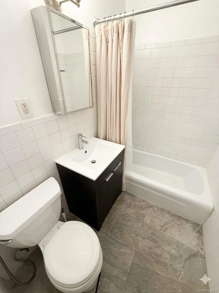 77 Fulton Street, New York, NY, 1 Bedroom Bedrooms, 3 Rooms Rooms,1 BathroomBathrooms,Residential,For Rent,Fulton,0,971764 77 Fulton Street, New York, NY, 1 Bedroom Bedrooms, 3 Rooms Rooms,1 BathroomBathrooms,Residential,For Rent,Fulton,0,971764