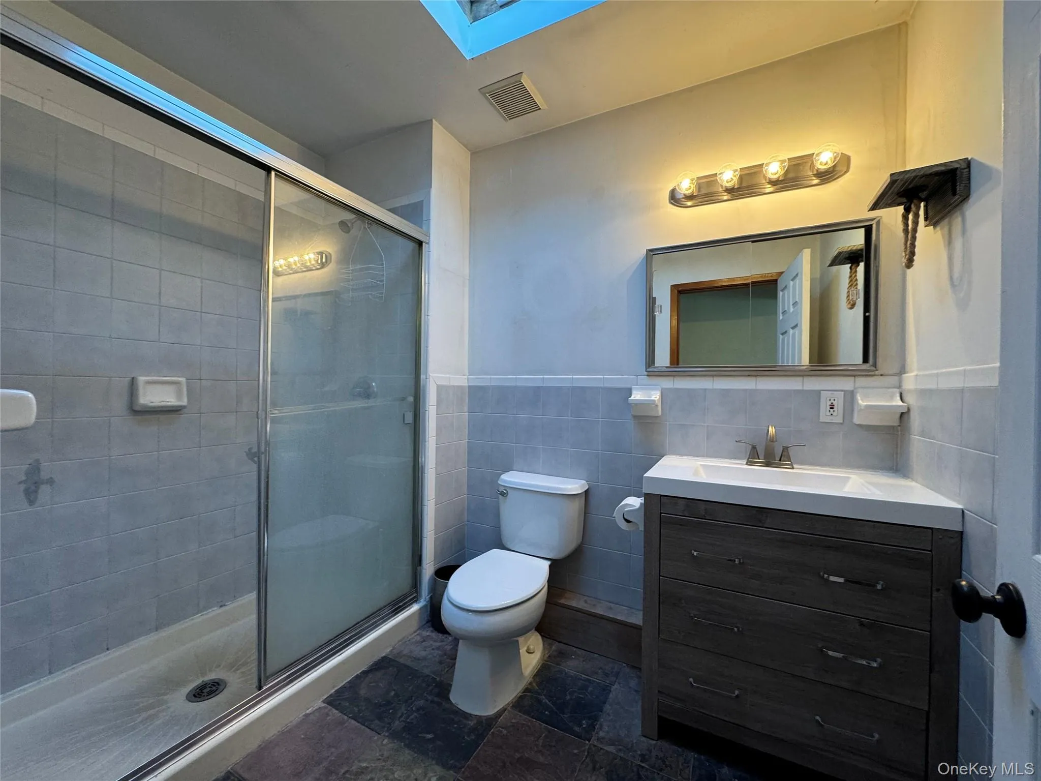 Accessory apartment 3rd bathroom Accessory apartment 3rd bathroom
