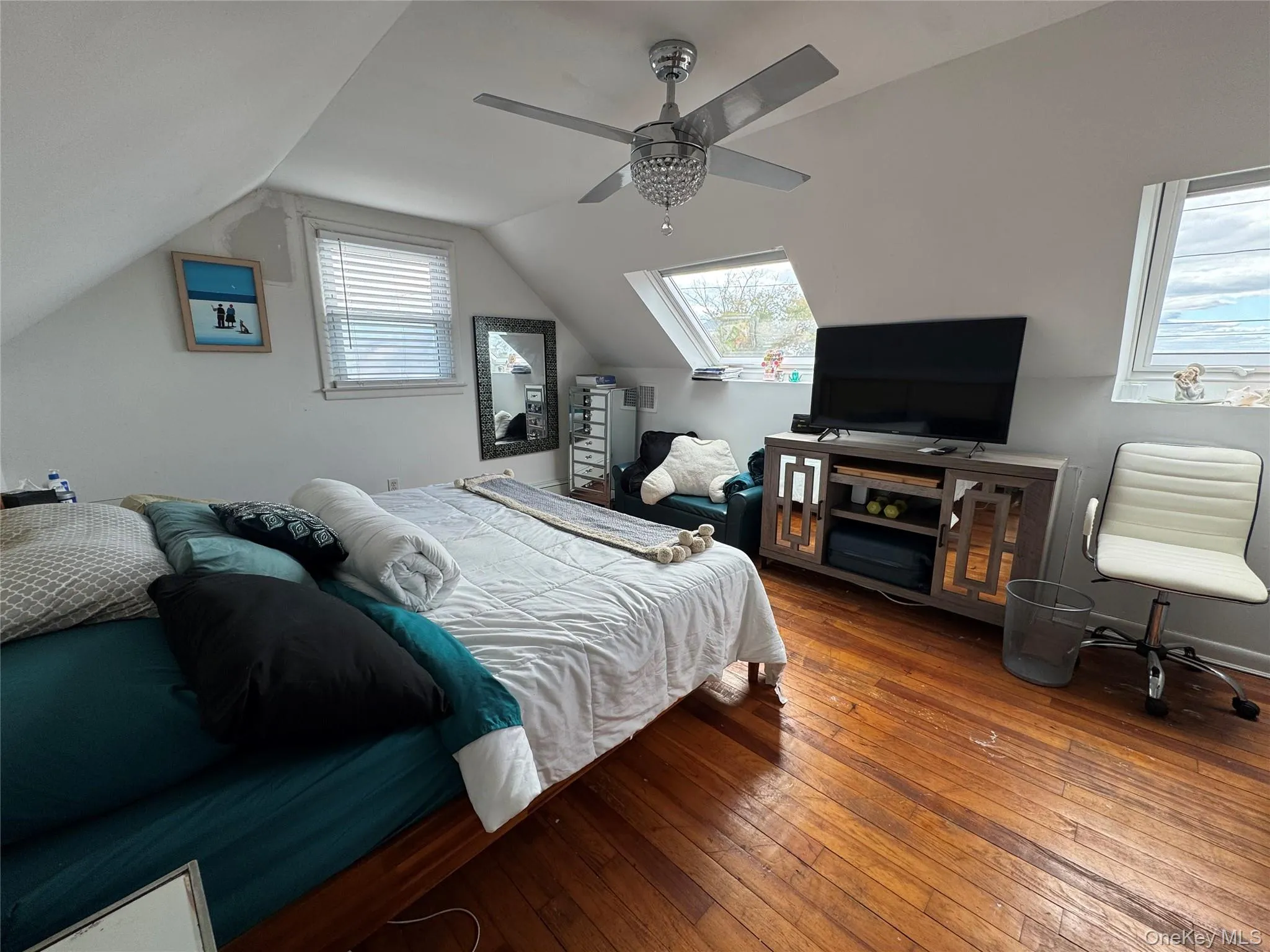 master bed with Velux roof windows master bed with Velux roof windows