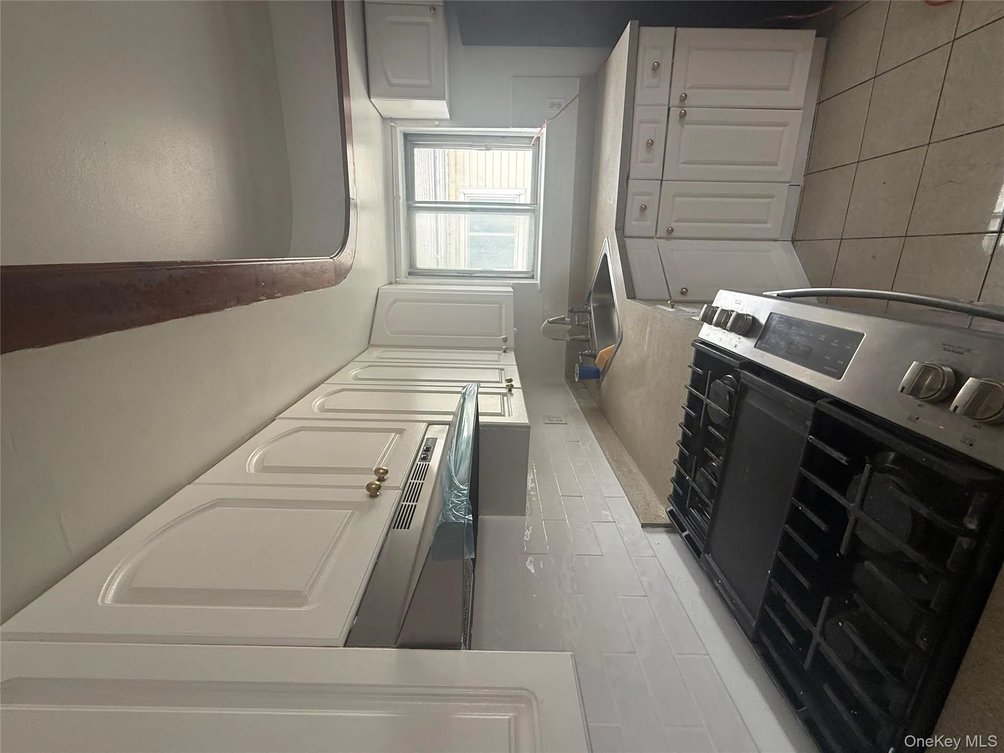 259-54 Craft Avenue, New York, NY, 3 Bedrooms Bedrooms, 7 Rooms Rooms,1 BathroomBathrooms,Residential Lease,For Rent,Craft,0,971788 259-54 Craft Avenue, New York, NY, 3 Bedrooms Bedrooms, 7 Rooms Rooms,1 BathroomBathrooms,Residential Lease,For Rent,Craft,0,971788