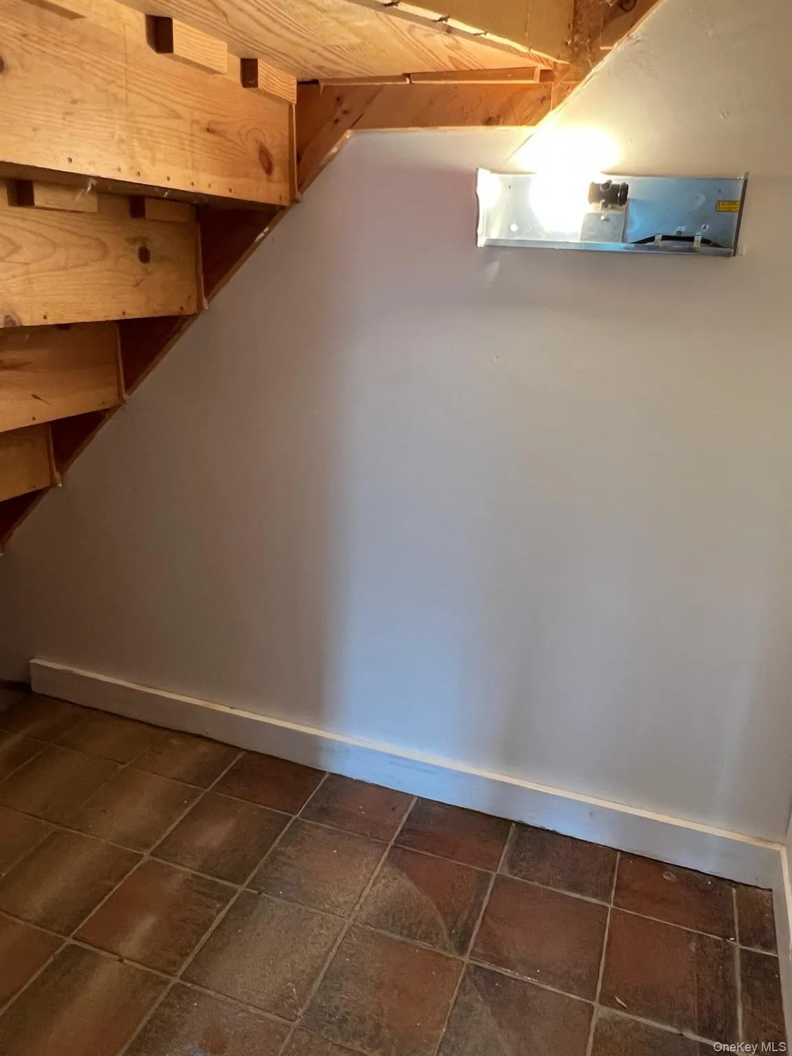 closet under the stairs closet under the stairs