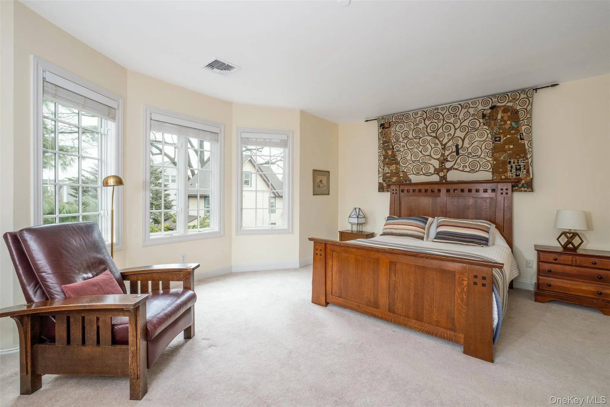 Grand primary space. Carpeted for comfort. Walk-in Closet. Grand primary space. Carpeted for comfort. Walk-in Closet.