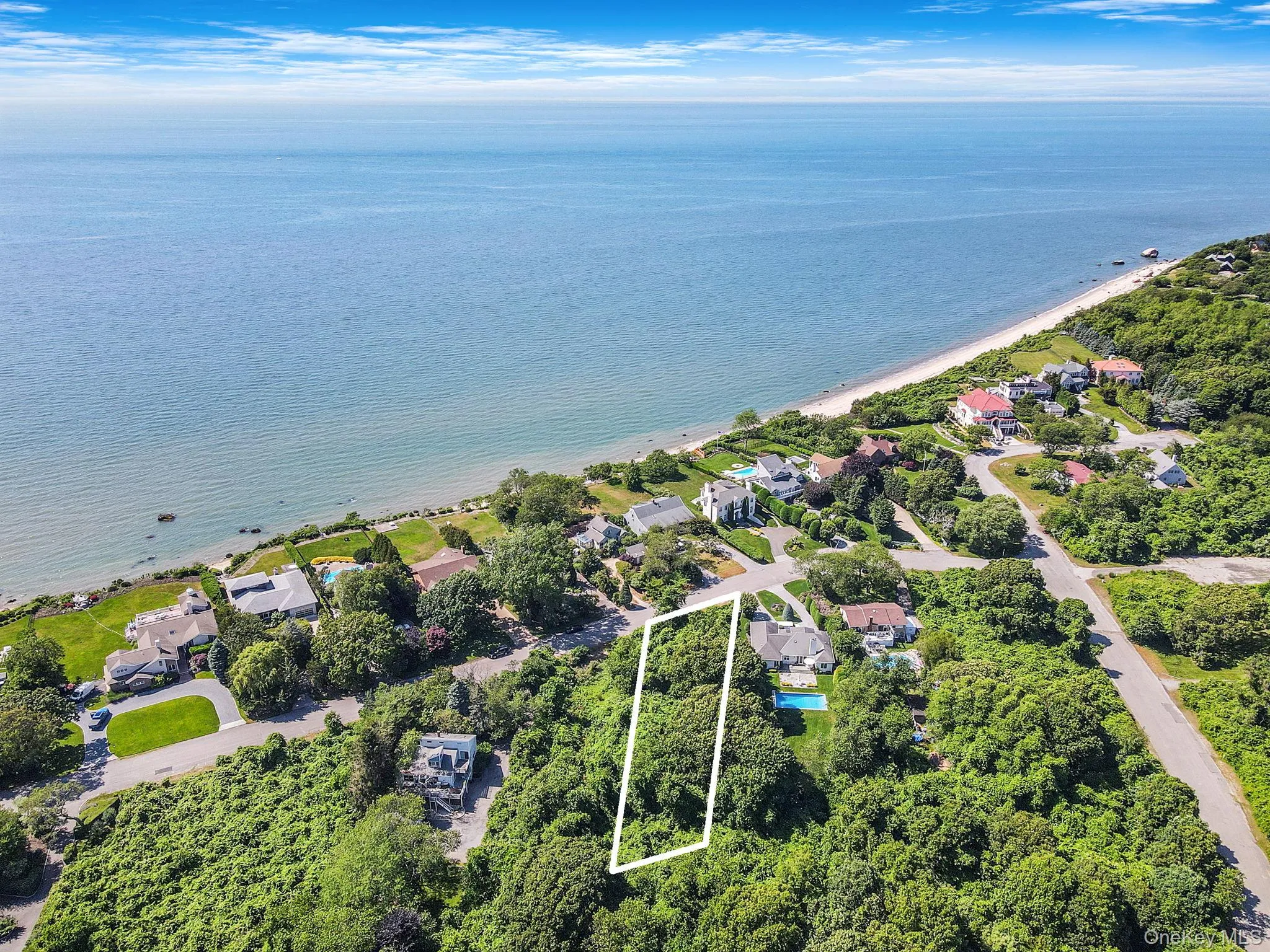 345 The Strand, Southold, NY, 6 Bedrooms Bedrooms, 17 Rooms Rooms,5 BathroomsBathrooms,Residential,For Rent,The Strand,0,971817 345 The Strand, Southold, NY, 6 Bedrooms Bedrooms, 17 Rooms Rooms,5 BathroomsBathrooms,Residential,For Rent,The Strand,0,971817