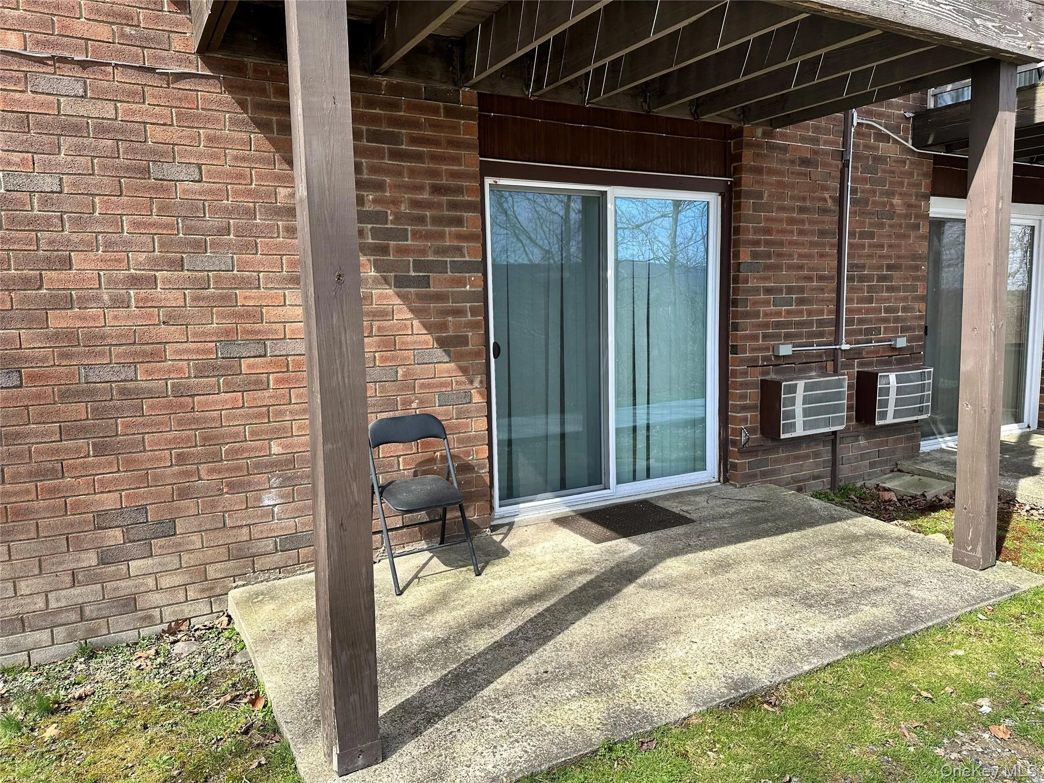 Private patio and if you don't want to do steps just walk around to patio! Private patio and if you don't want to do steps just walk around to patio!