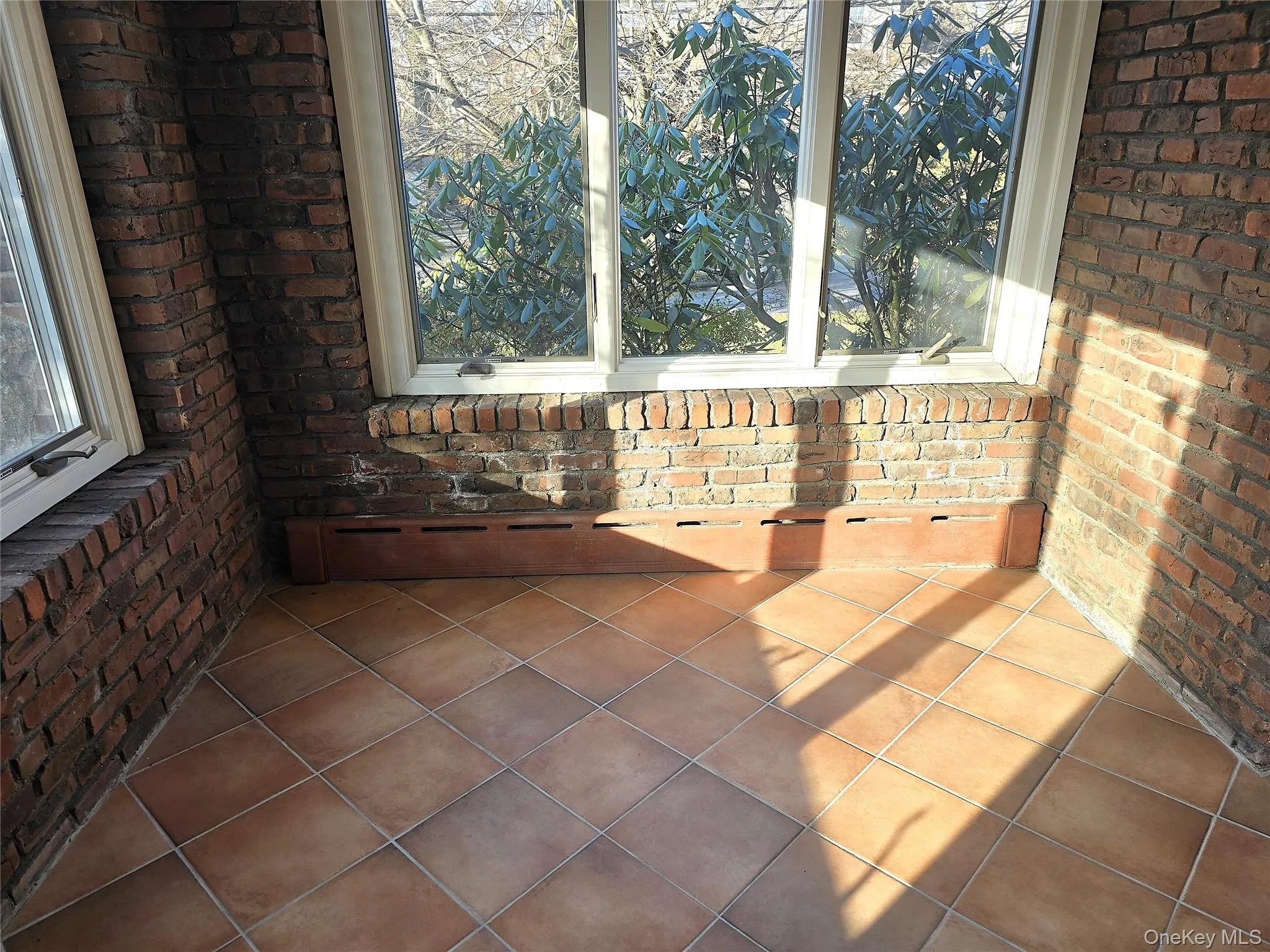 16 Bon Air Avenue, New Rochelle, NY, 4 Bedrooms Bedrooms, 11 Rooms Rooms,3 BathroomsBathrooms,Residential Lease,For Rent,Bon Air,0,971845 16 Bon Air Avenue, New Rochelle, NY, 4 Bedrooms Bedrooms, 11 Rooms Rooms,3 BathroomsBathrooms,Residential Lease,For Rent,Bon Air,0,971845