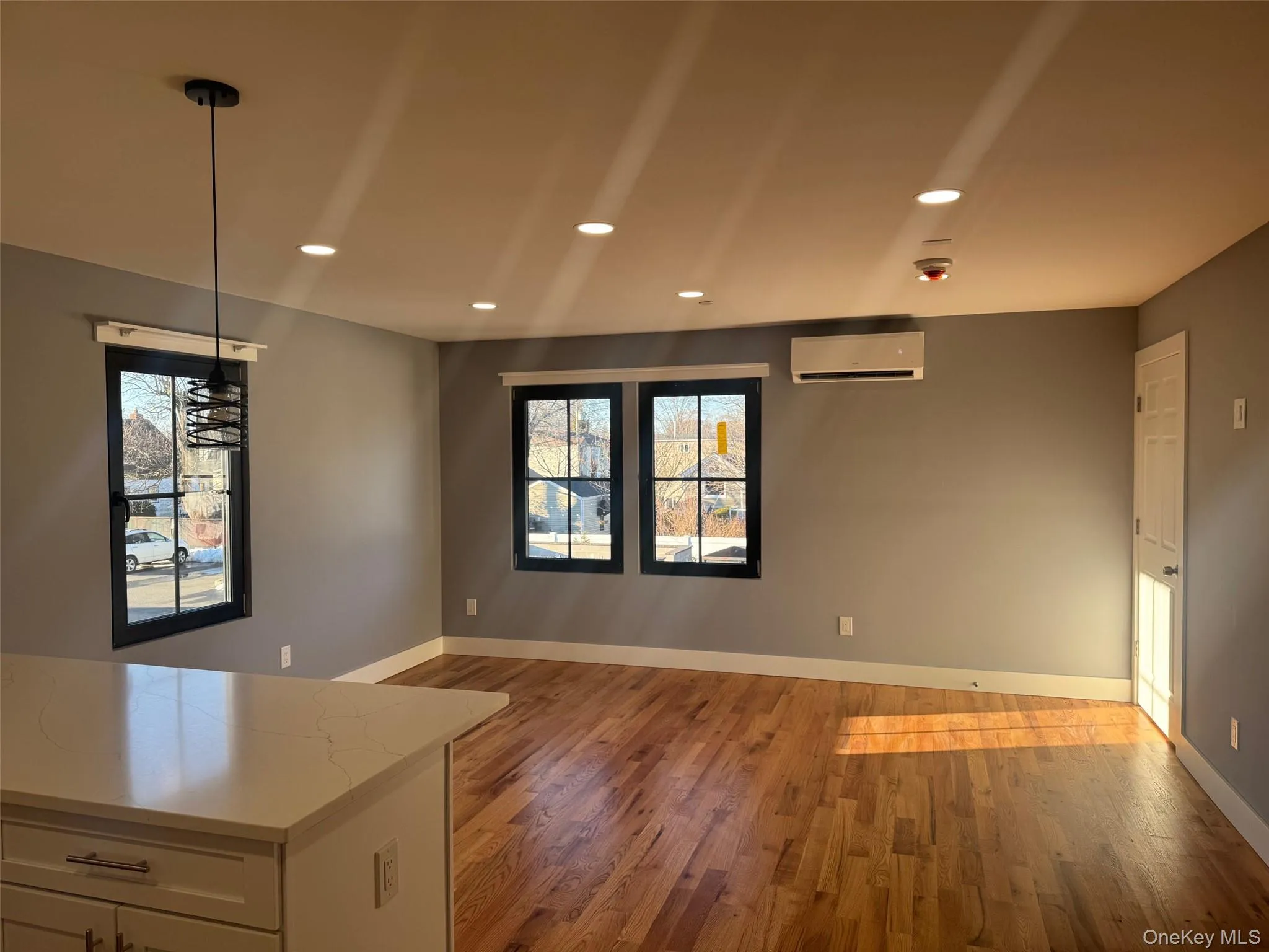 1035 Montauk Highway, Babylon, NY, 1 Bedroom Bedrooms, 3 Rooms Rooms,1 BathroomBathrooms,Residential Lease,For Rent,Montauk,0,971849 1035 Montauk Highway, Babylon, NY, 1 Bedroom Bedrooms, 3 Rooms Rooms,1 BathroomBathrooms,Residential Lease,For Rent,Montauk,0,971849