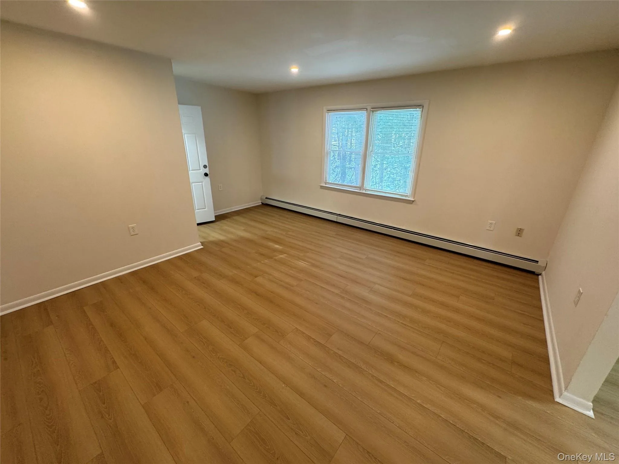 98 Market Street, Hyde Park, NY, 2 Bedrooms Bedrooms, 4 Rooms Rooms,1 BathroomBathrooms,Residential Lease,For Rent,Market,0,971859 98 Market Street, Hyde Park, NY, 2 Bedrooms Bedrooms, 4 Rooms Rooms,1 BathroomBathrooms,Residential Lease,For Rent,Market,0,971859