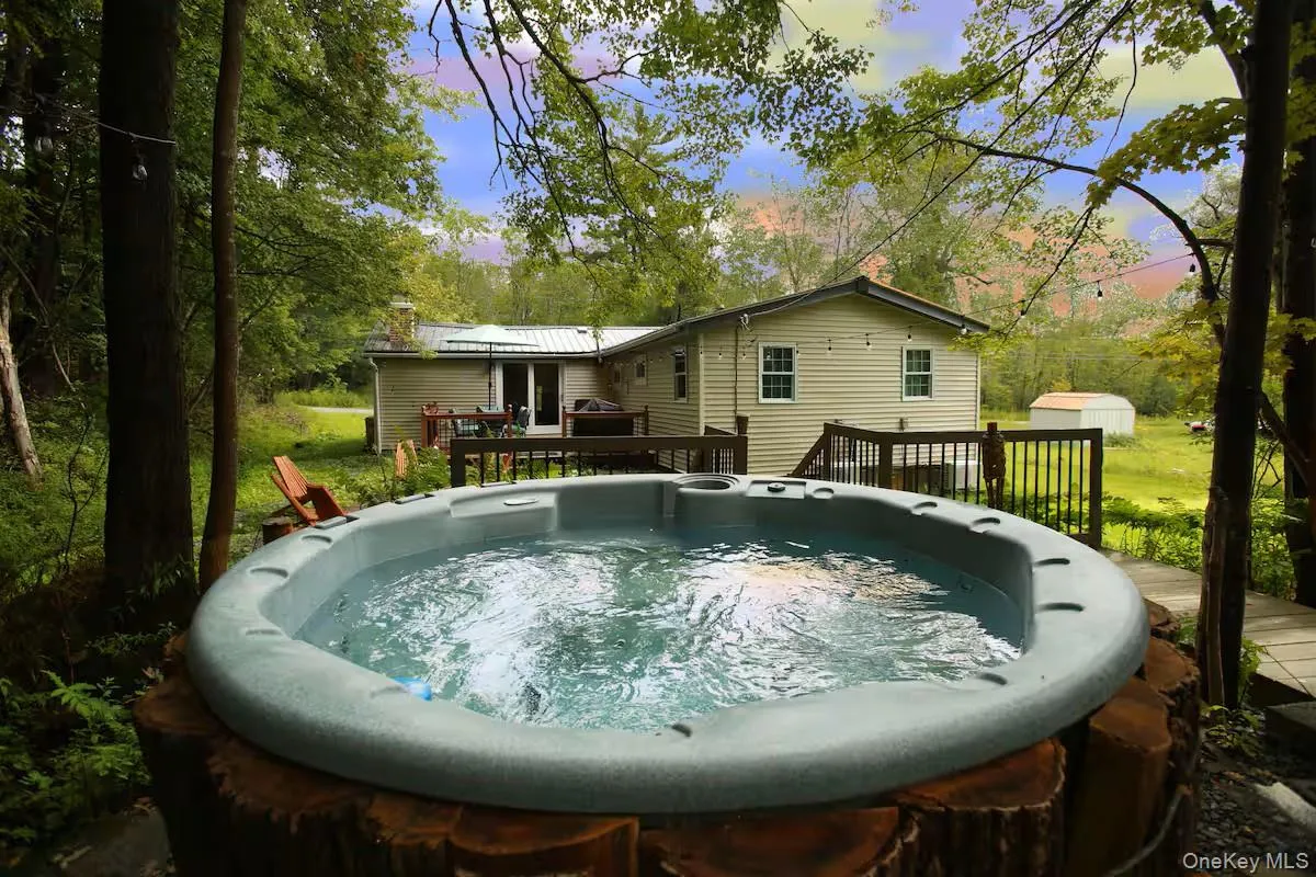9 Brophy Road, Fallsburg, NY, 3 Bedrooms Bedrooms, 5 Rooms Rooms,2 BathroomsBathrooms,Residential,For Rent,Brophy,0,971863 9 Brophy Road, Fallsburg, NY, 3 Bedrooms Bedrooms, 5 Rooms Rooms,2 BathroomsBathrooms,Residential,For Rent,Brophy,0,971863