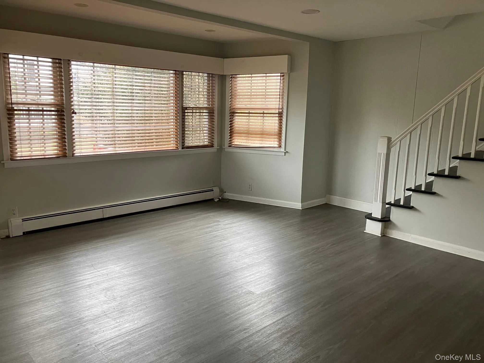 18 Park Avenue, Oyster Bay, NY, 3 Bedrooms Bedrooms, 5 Rooms Rooms,2 BathroomsBathrooms,Residential Lease,For Rent,Park,0,971867 18 Park Avenue, Oyster Bay, NY, 3 Bedrooms Bedrooms, 5 Rooms Rooms,2 BathroomsBathrooms,Residential Lease,For Rent,Park,0,971867