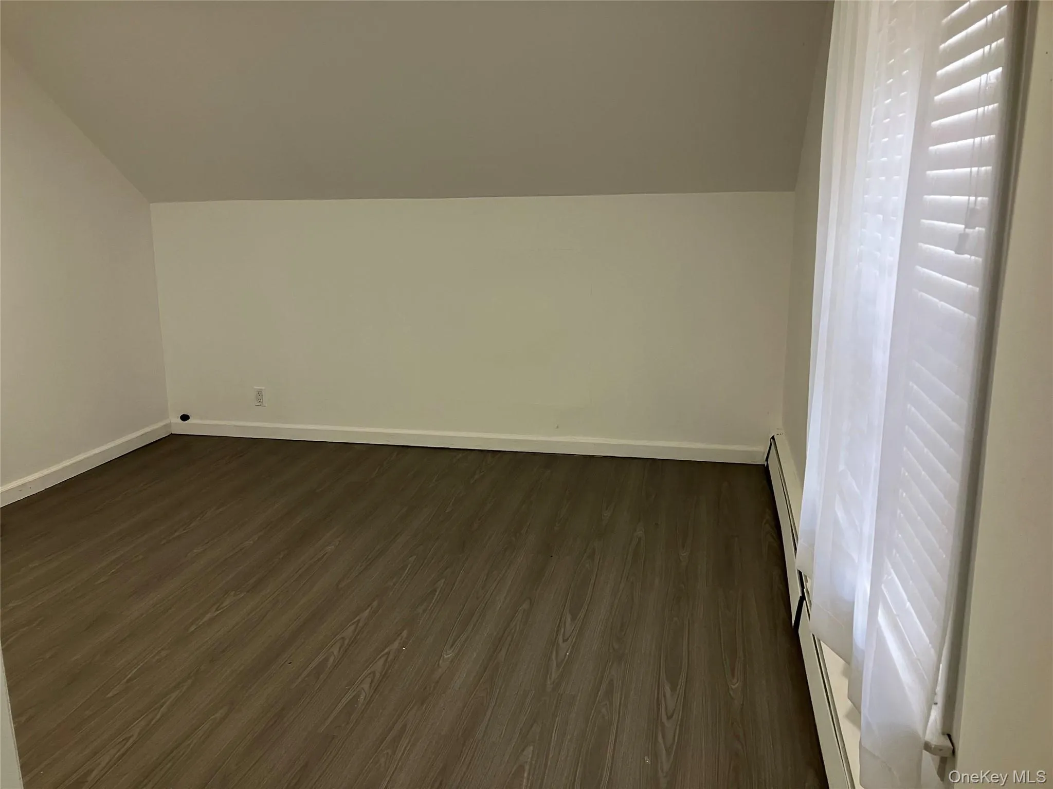 18 Park Avenue, Oyster Bay, NY, 3 Bedrooms Bedrooms, 5 Rooms Rooms,2 BathroomsBathrooms,Residential Lease,For Rent,Park,0,971867 18 Park Avenue, Oyster Bay, NY, 3 Bedrooms Bedrooms, 5 Rooms Rooms,2 BathroomsBathrooms,Residential Lease,For Rent,Park,0,971867