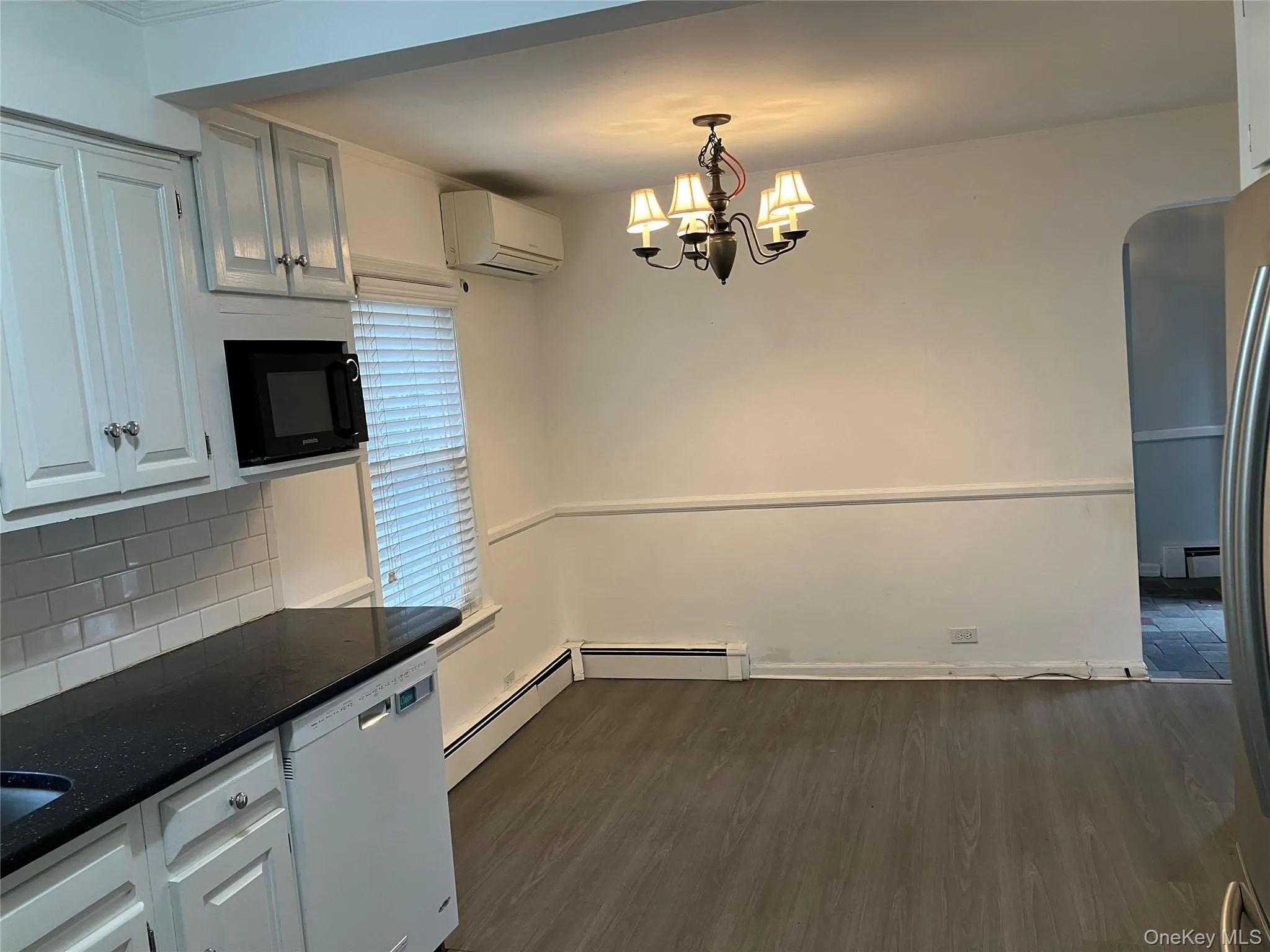 18 Park Avenue, Oyster Bay, NY, 3 Bedrooms Bedrooms, 5 Rooms Rooms,2 BathroomsBathrooms,Residential Lease,For Rent,Park,0,971867 18 Park Avenue, Oyster Bay, NY, 3 Bedrooms Bedrooms, 5 Rooms Rooms,2 BathroomsBathrooms,Residential Lease,For Rent,Park,0,971867