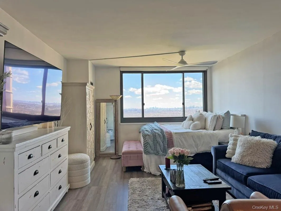 26910 Grand Central Parkway, New York, NY, 2 Rooms Rooms,1 BathroomBathrooms,Residential,For Rent,Grand Central,0,971882 26910 Grand Central Parkway, New York, NY, 2 Rooms Rooms,1 BathroomBathrooms,Residential,For Rent,Grand Central,0,971882