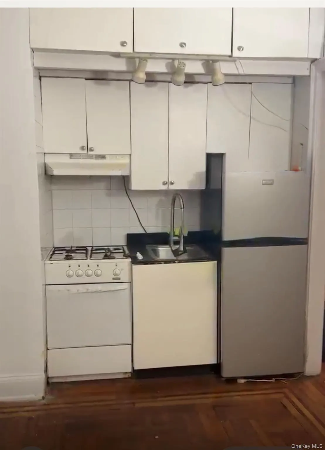 kitchenette kitchenette